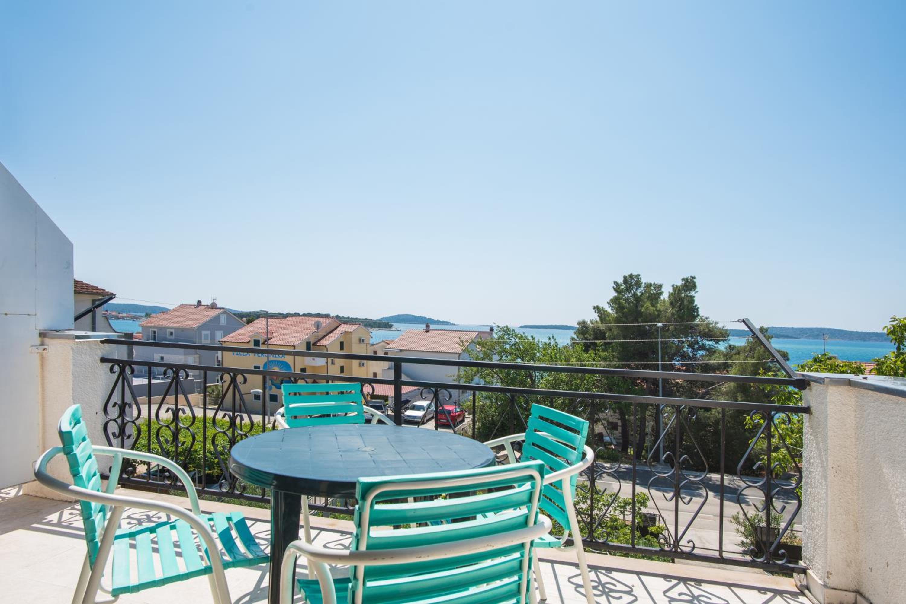 Apartment with Sea View photo 2
