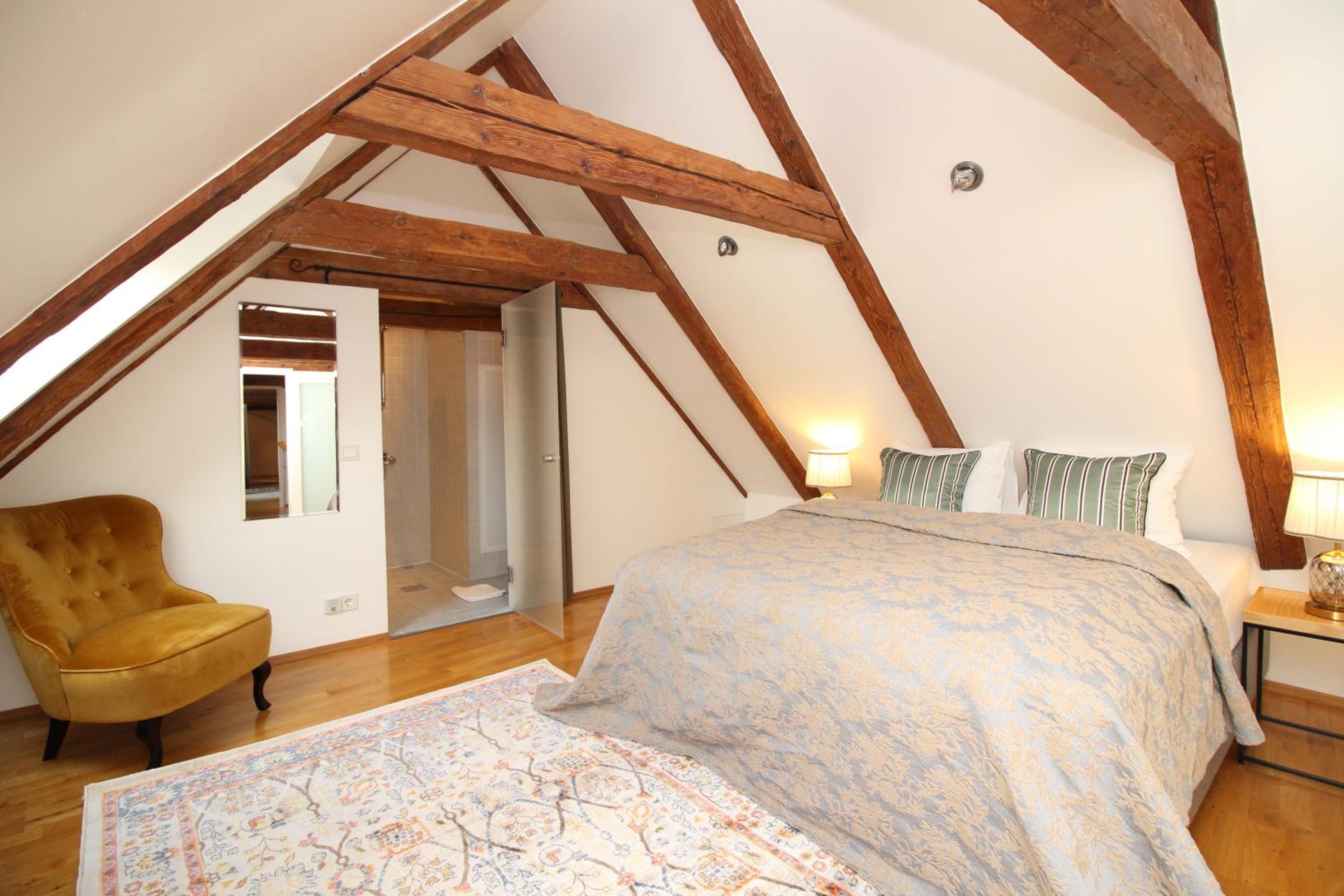 Two bedroom apartment with two bathrooms and balcony Pikk 67 photo 3