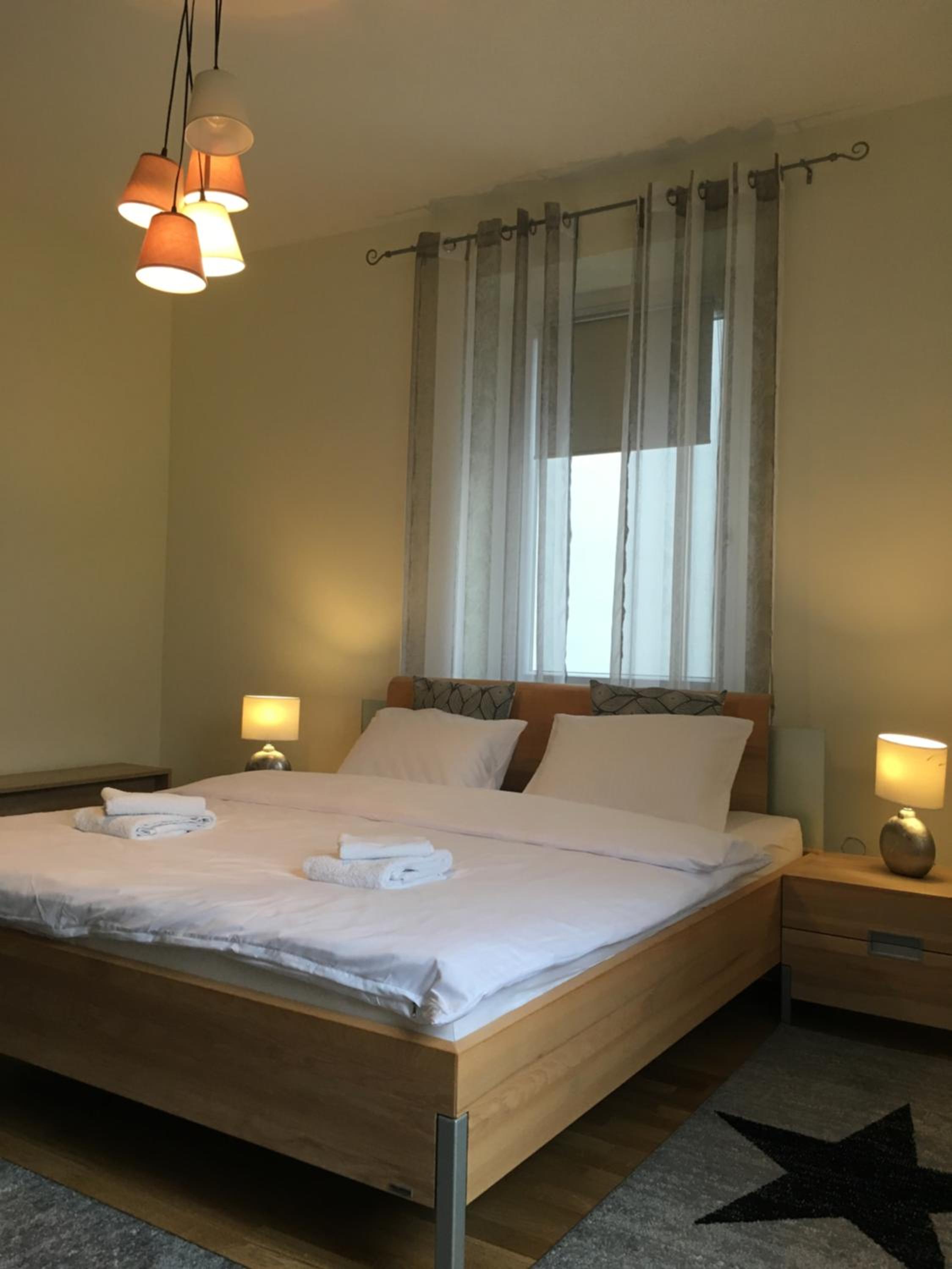 One-Bedroom Apartment - Photo 10