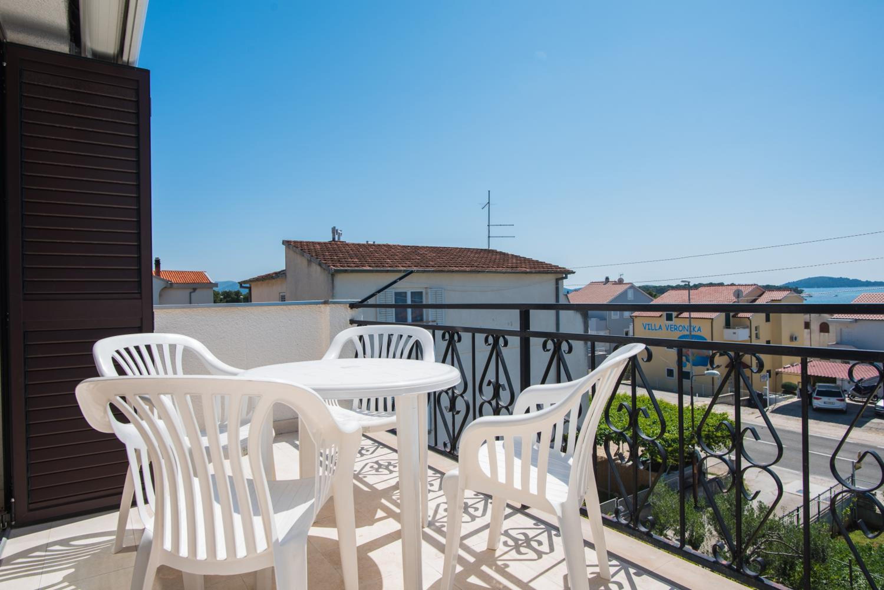 Apartment with Sea View and Terrace photo 3