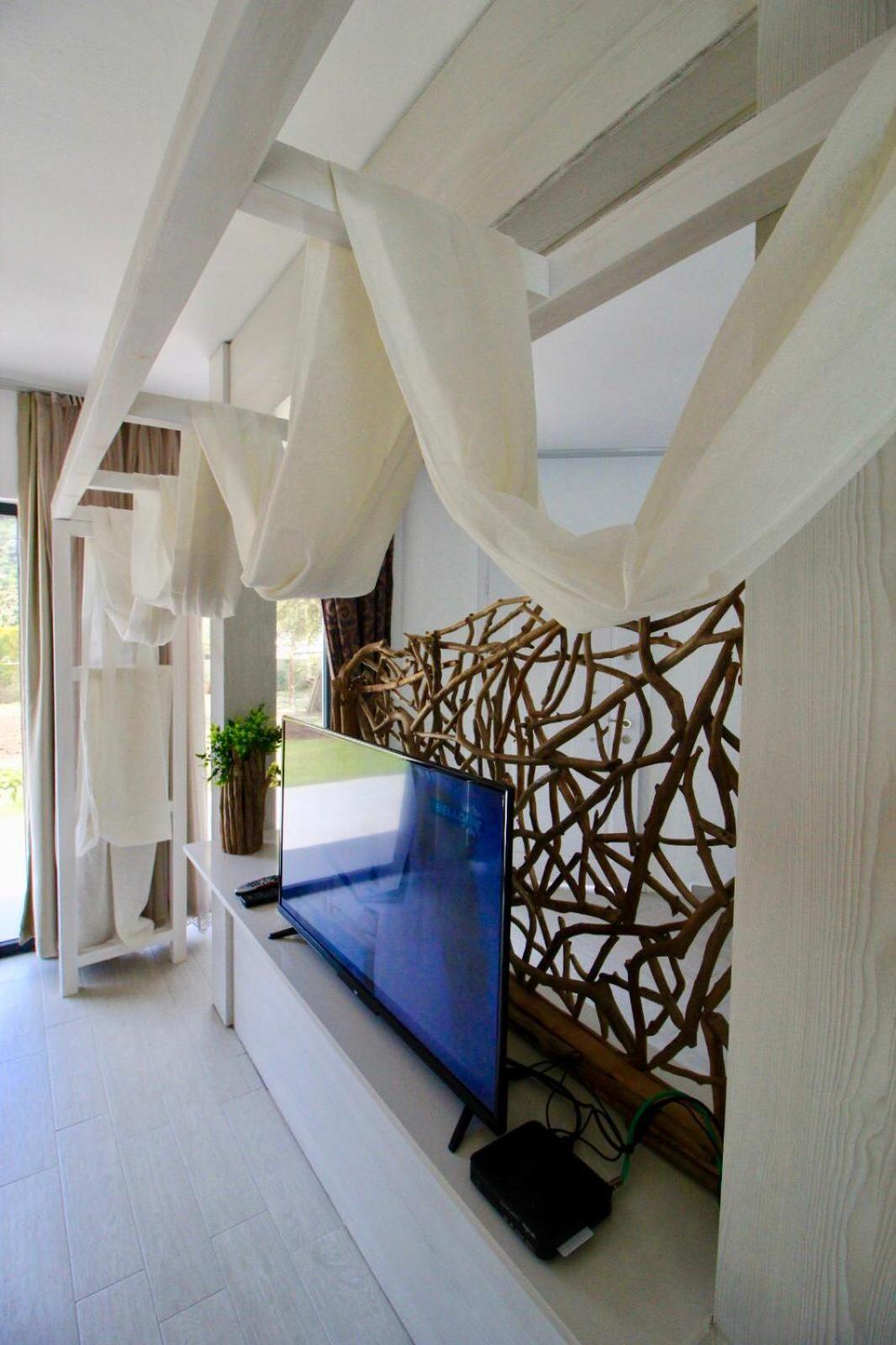 Honeymoon Room photo 3
