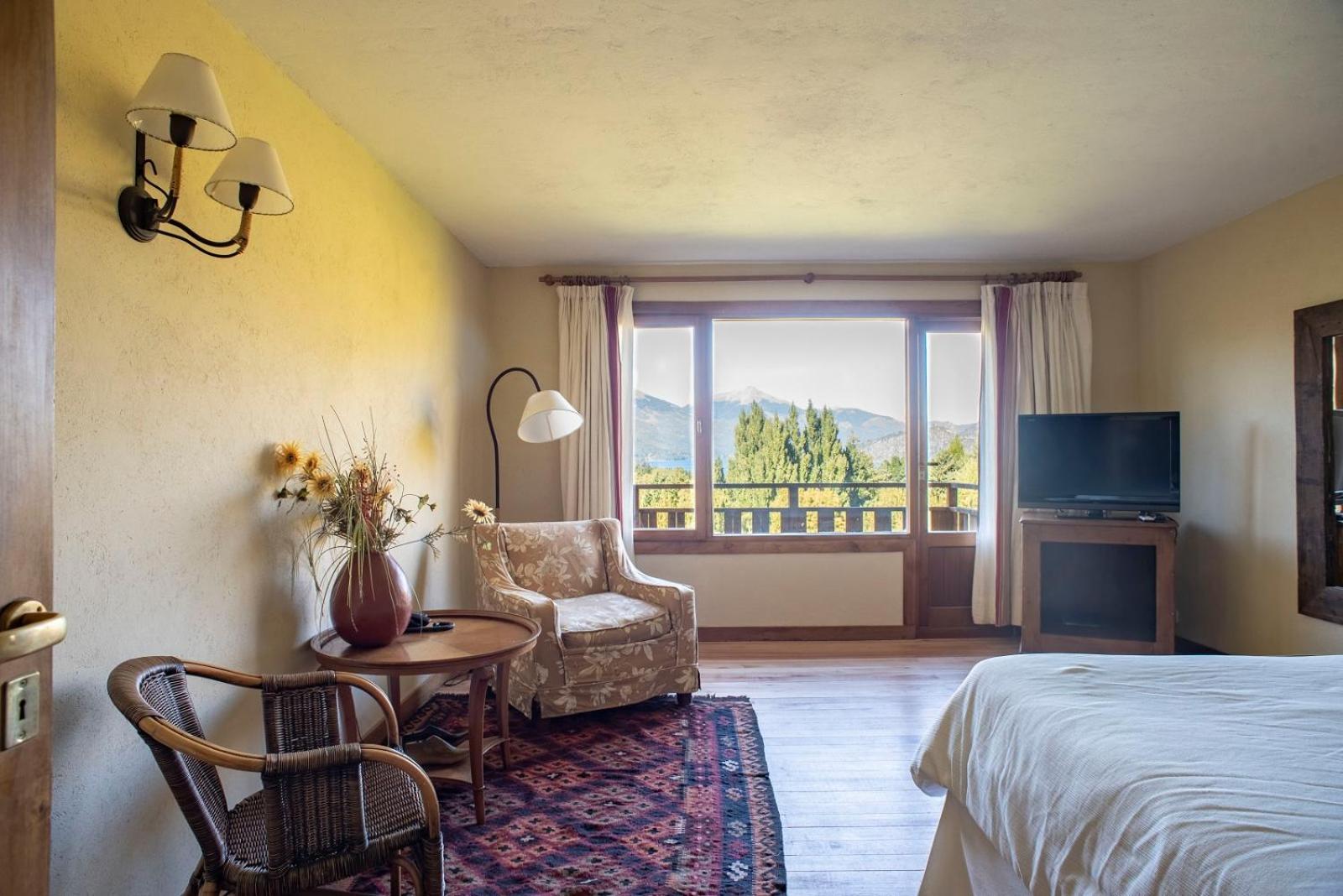 Bungalow (4 Adults)
