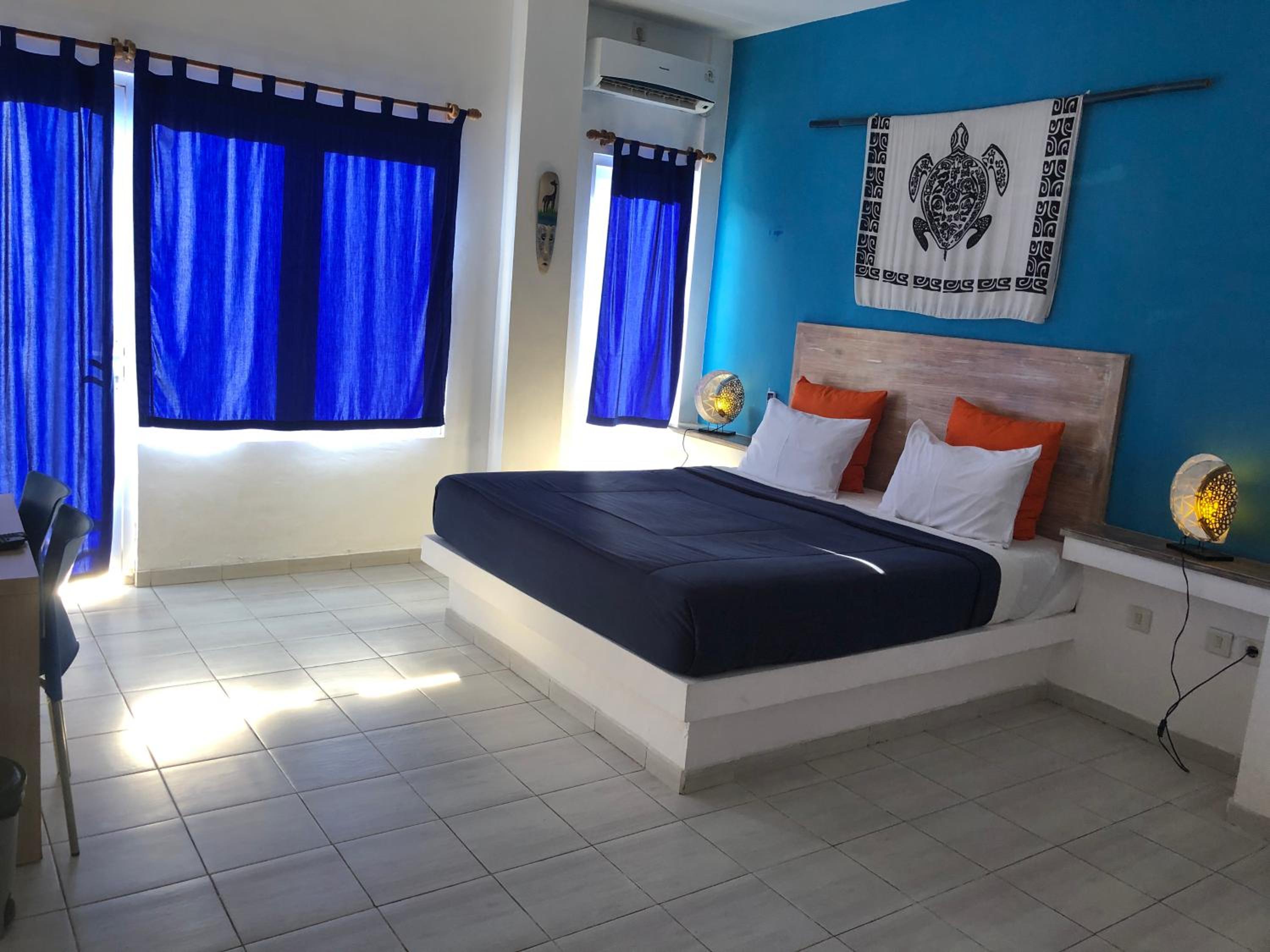 Deluxe Room - Photo 7