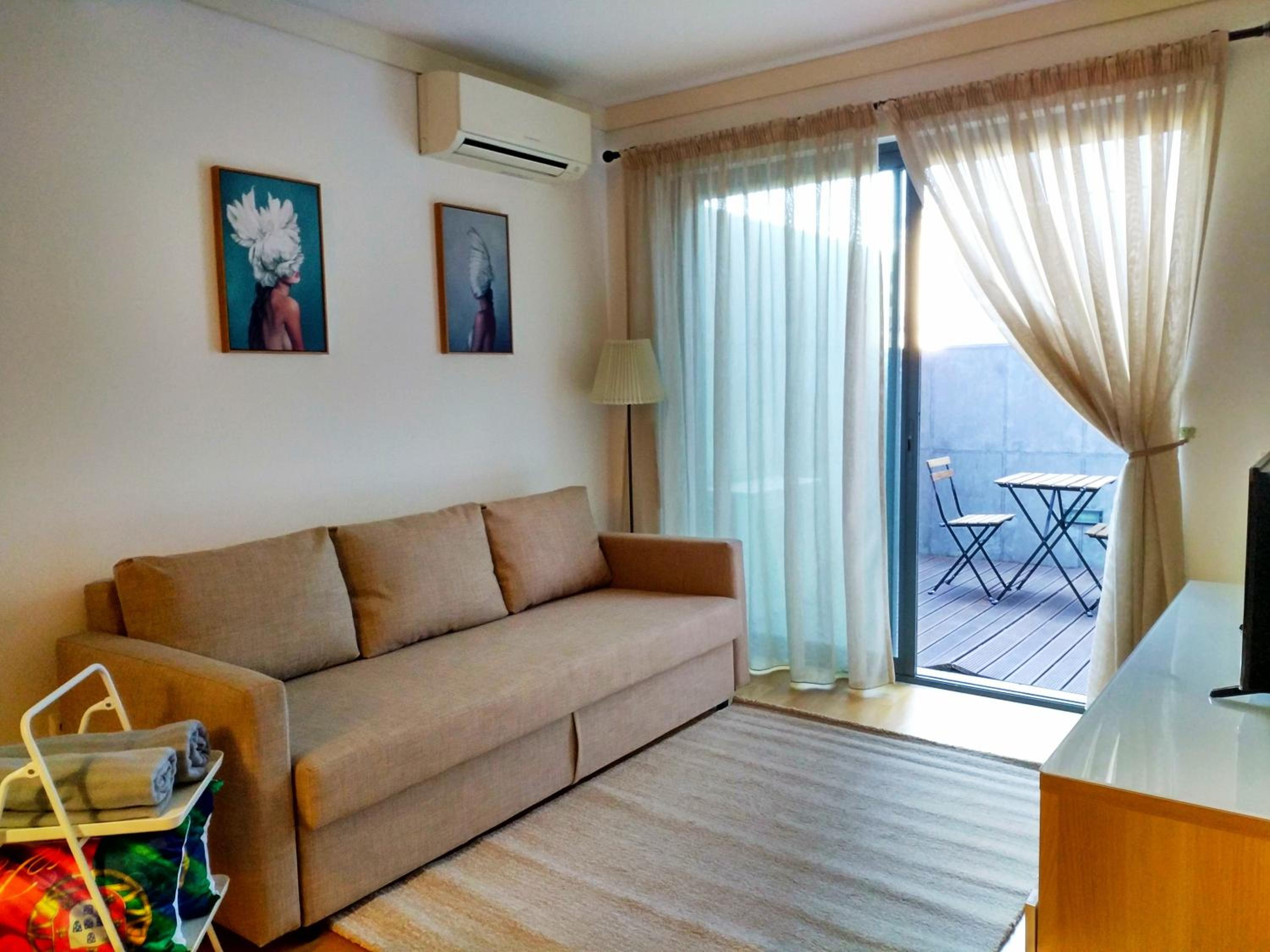 One-Bedroom Apartment - Photo 18