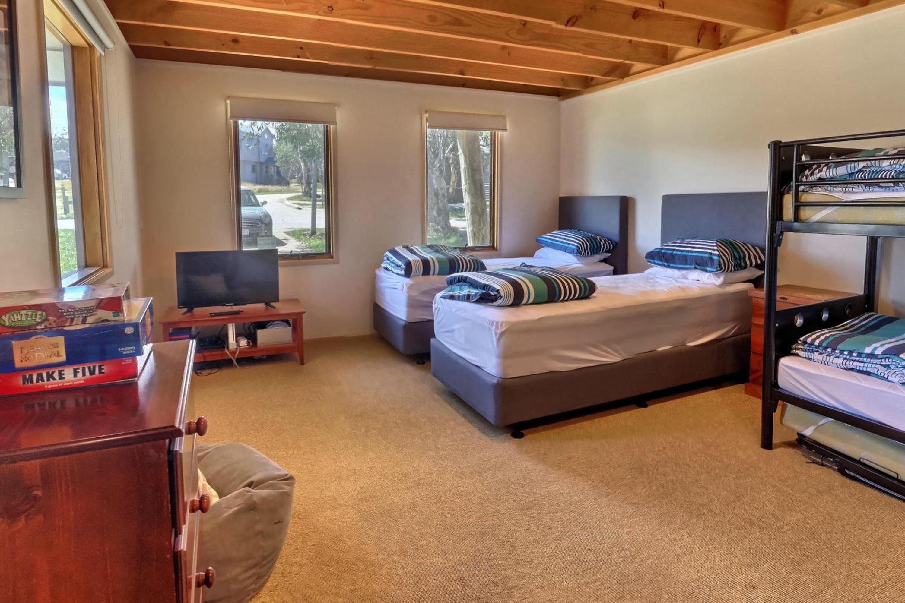 Three-Bedroom Chalet photo 3