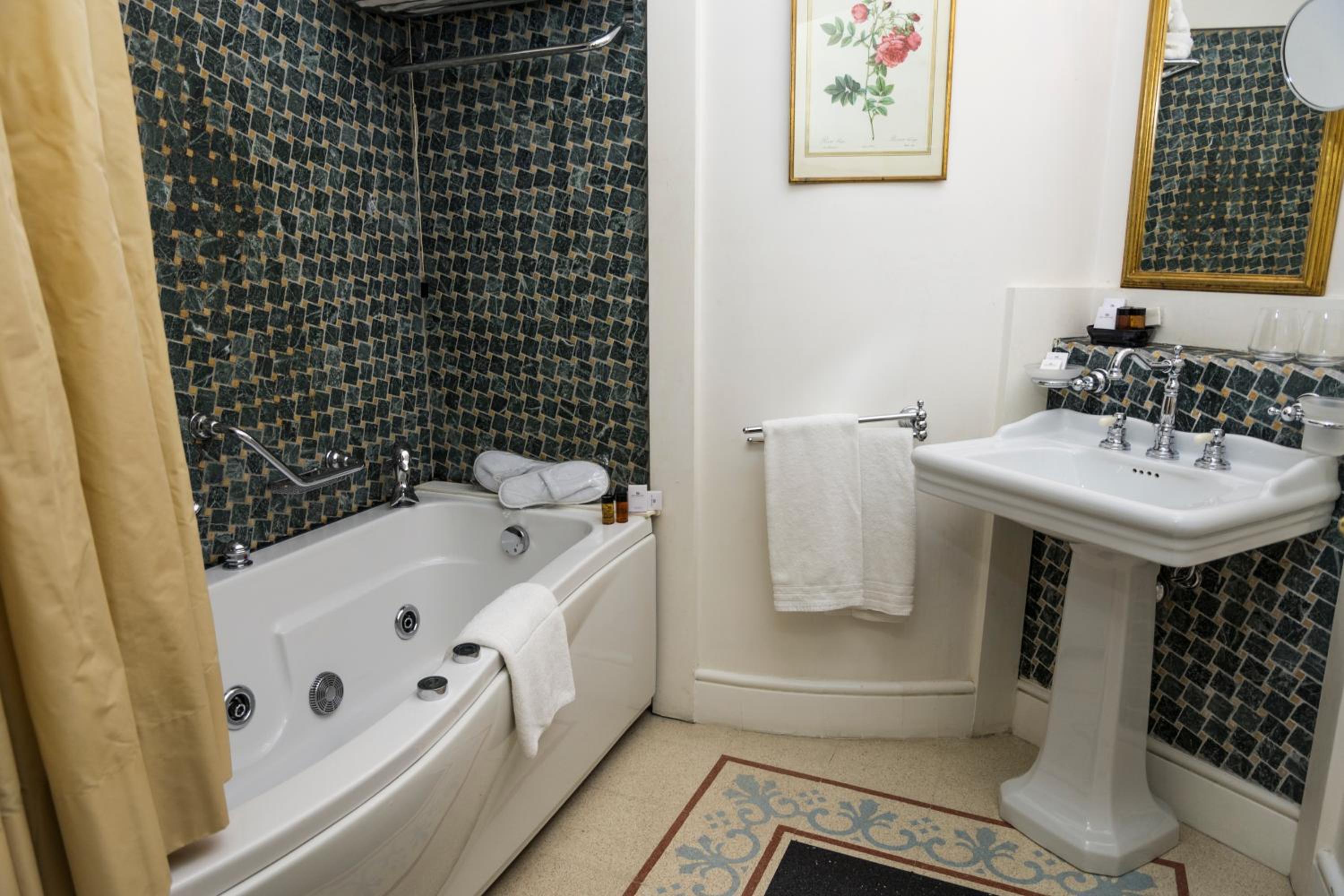 Classic Double Room - Photo 2