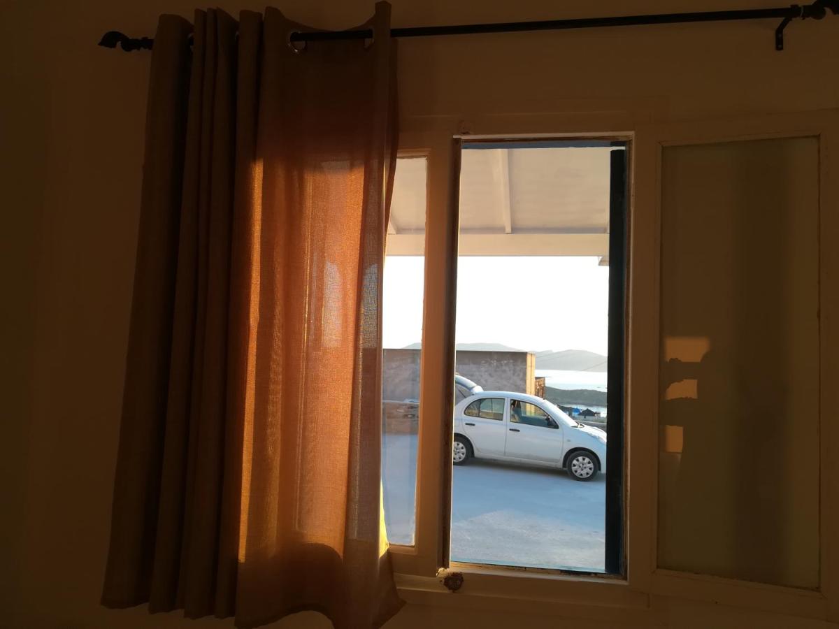 Two-Bedroom House - Photo 12