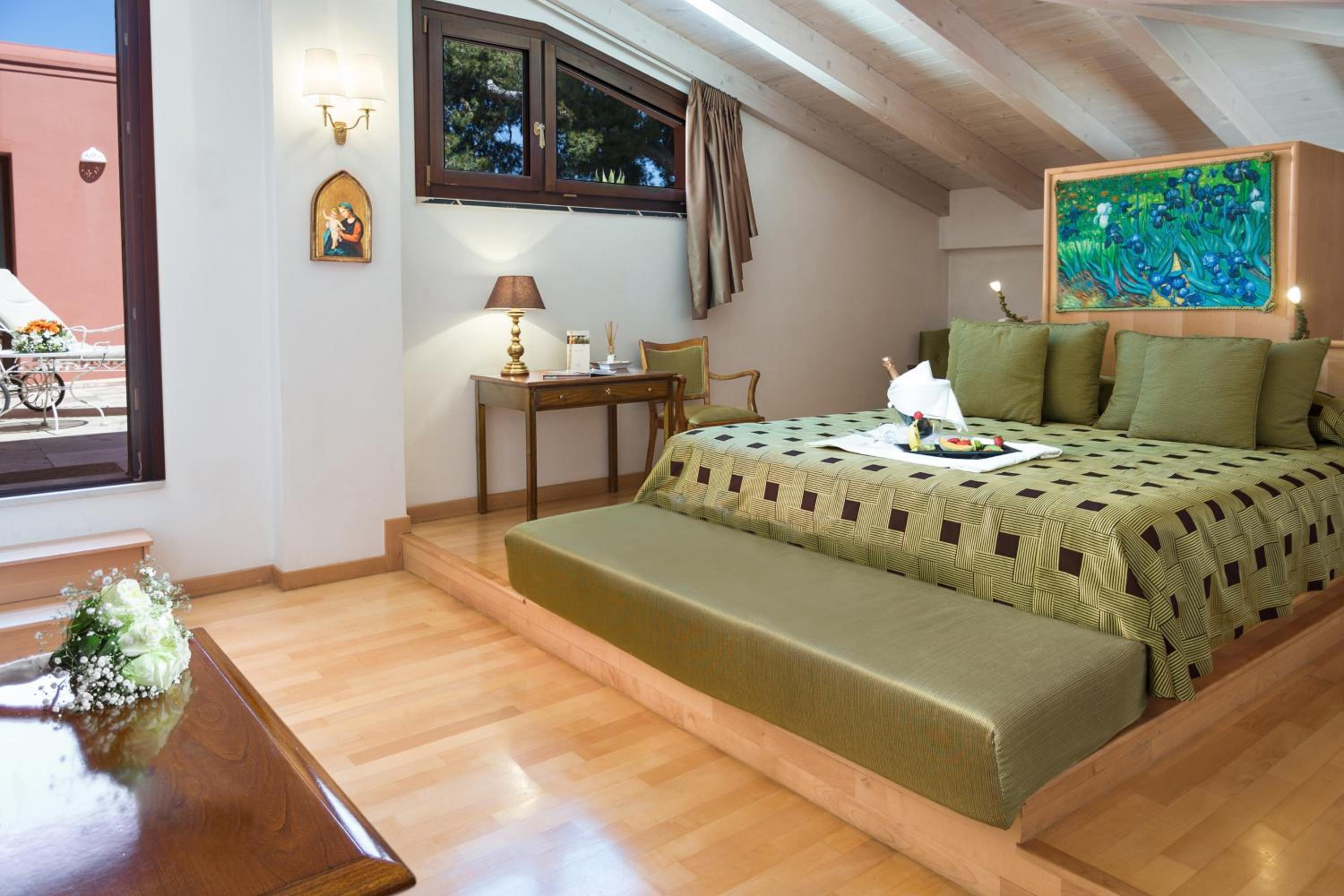 Deluxe Double Room - Photo 5
