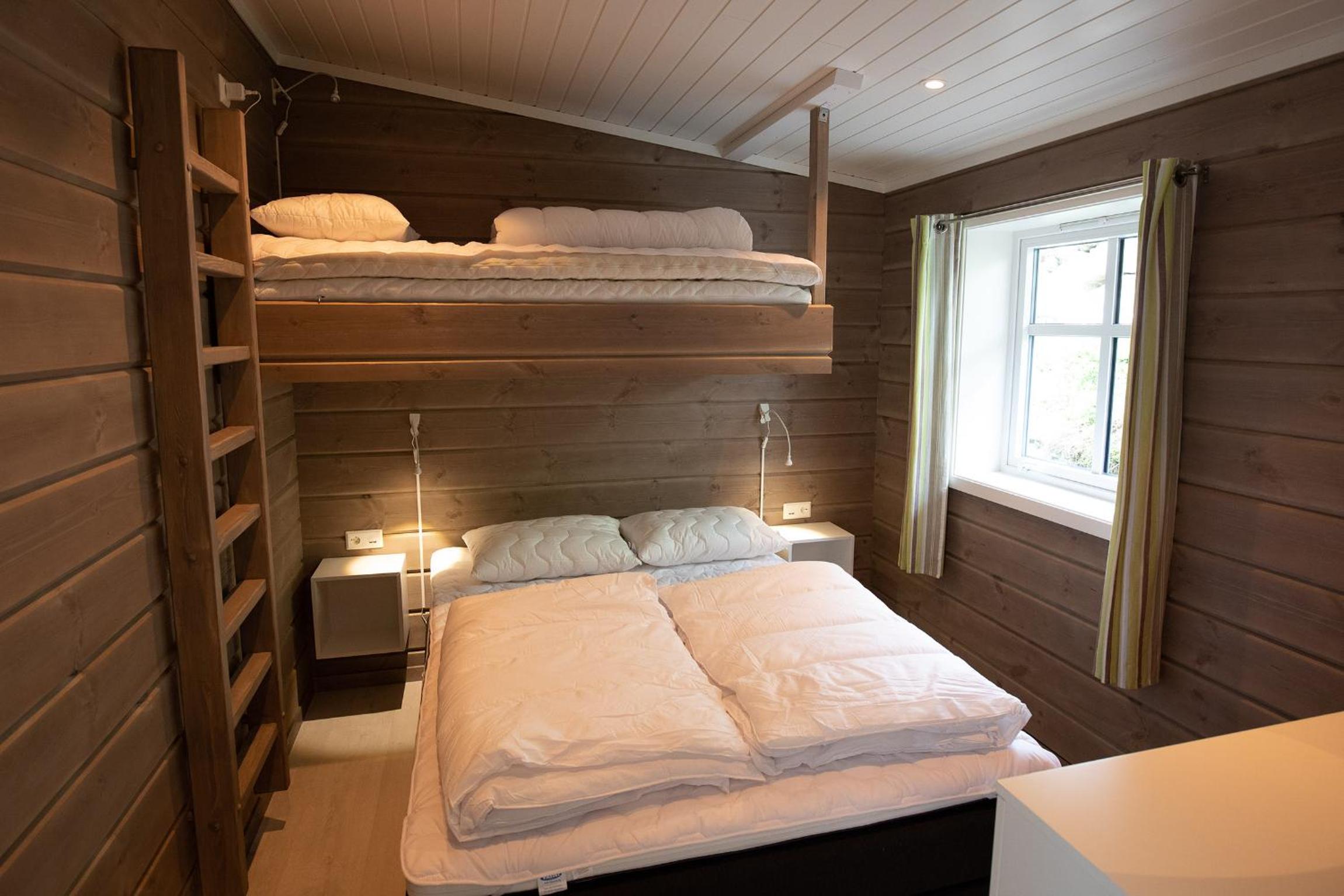 Premium Lodge with linen photo 3