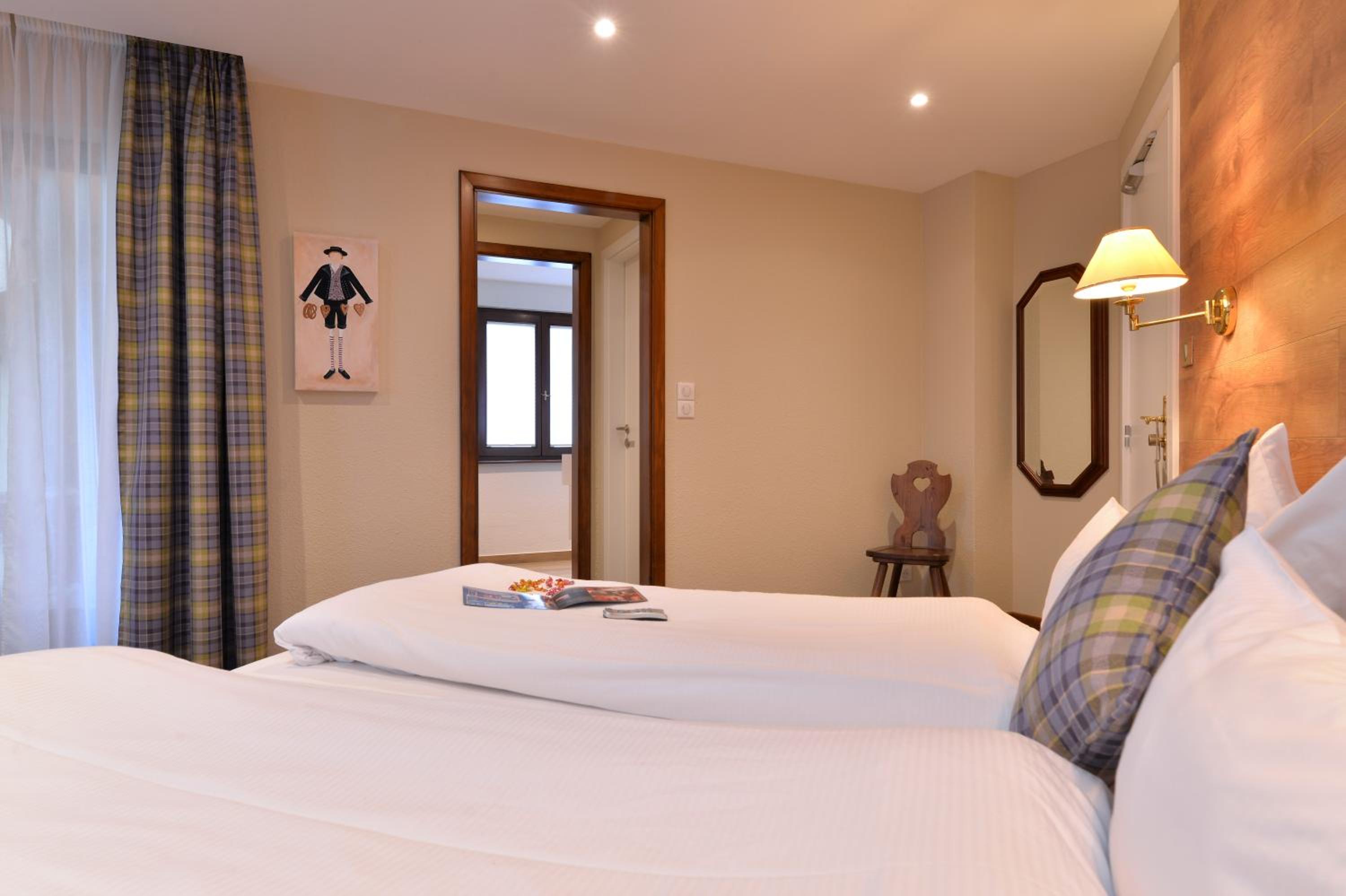 Superior Double Room - Photo 11