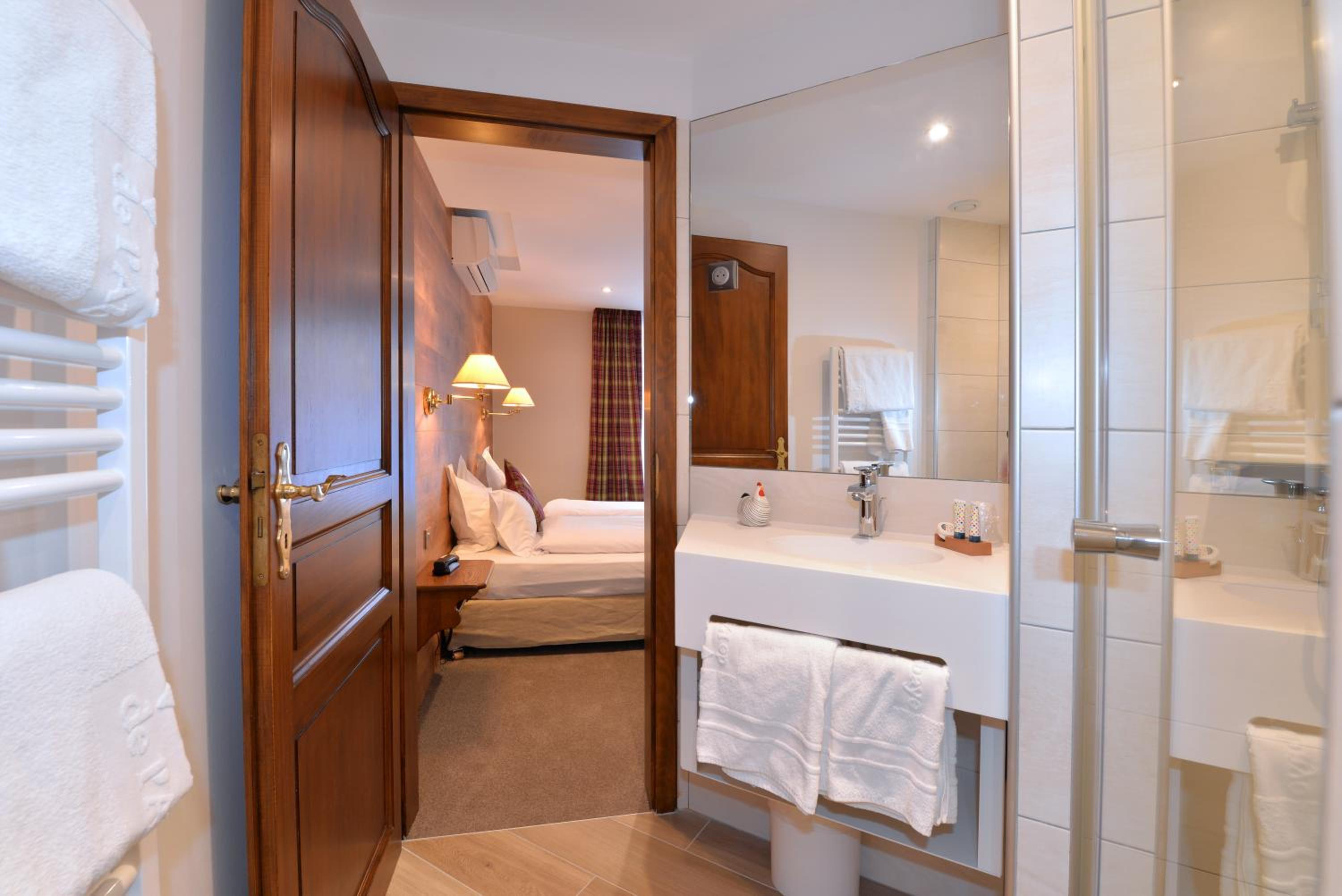 Superior Double Room - Photo 18