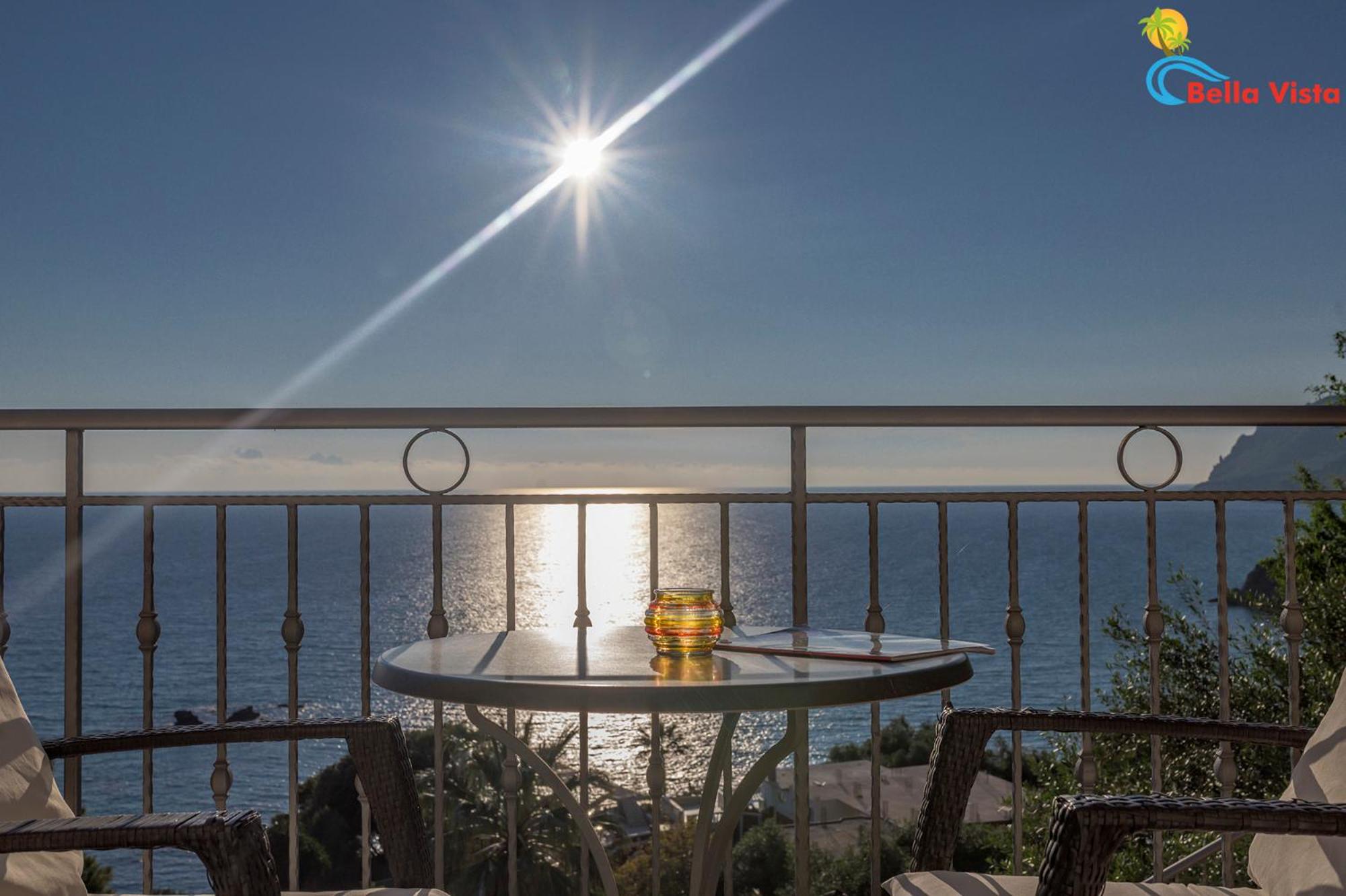 Studio (2 Guests) - Sea View photo 3