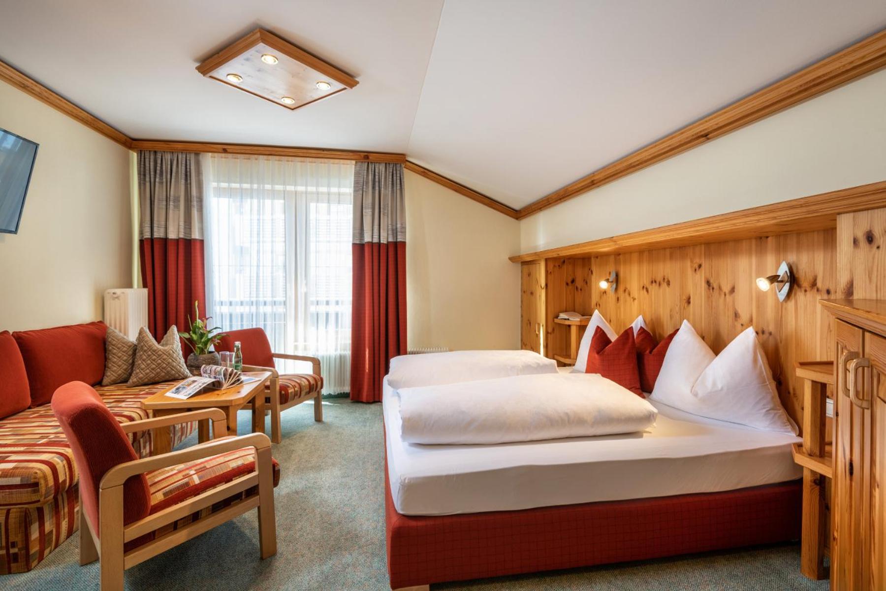 Triple Room with Balcony photo 2