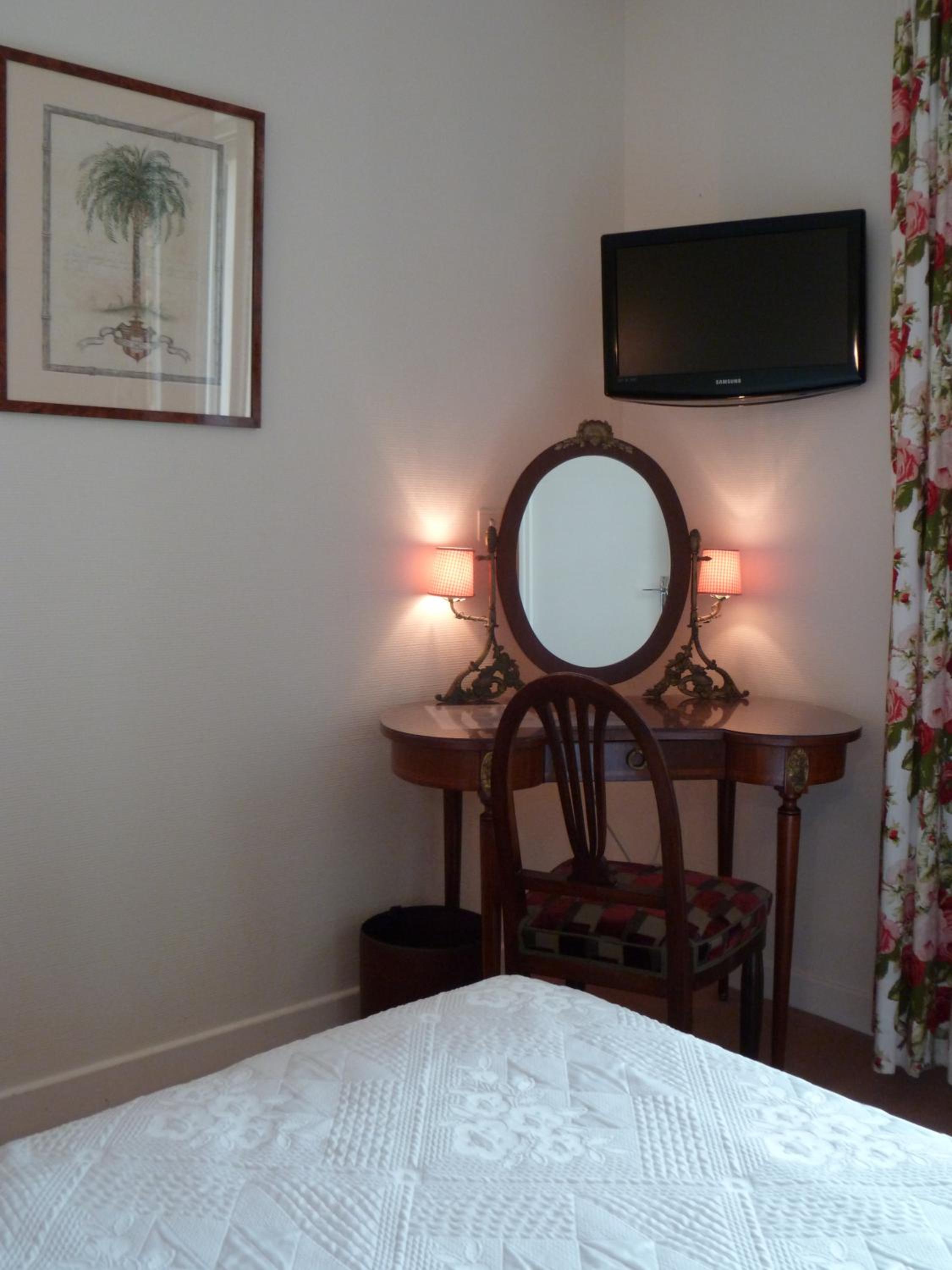 Standard Double Room photo 3