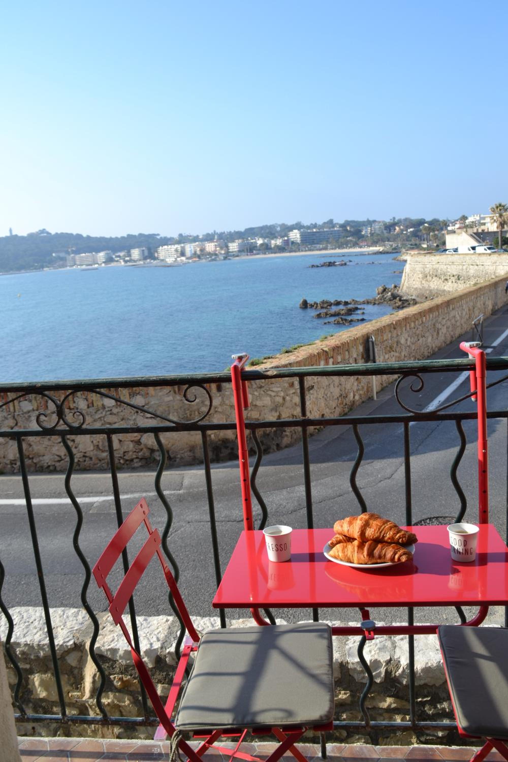 Apartment with Sea View photo 3