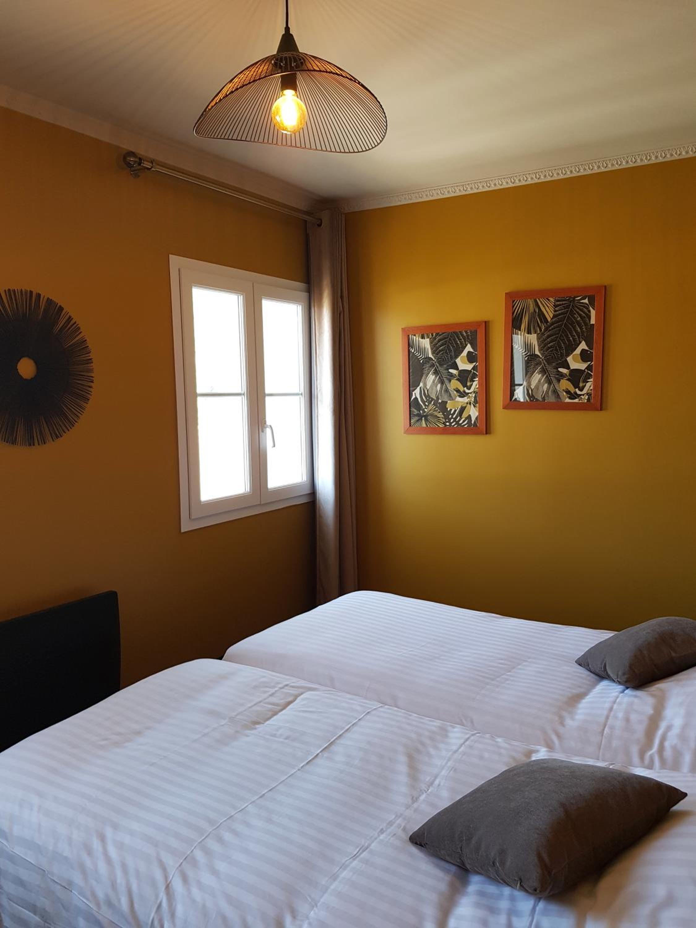 Deluxe Suite photo 2