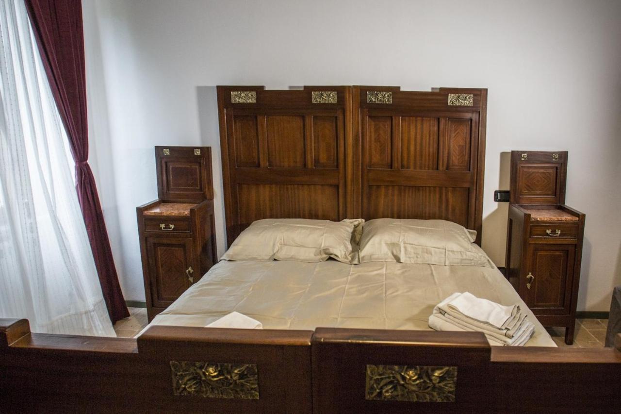 Double or Twin Room with Private Bathroom photo 2