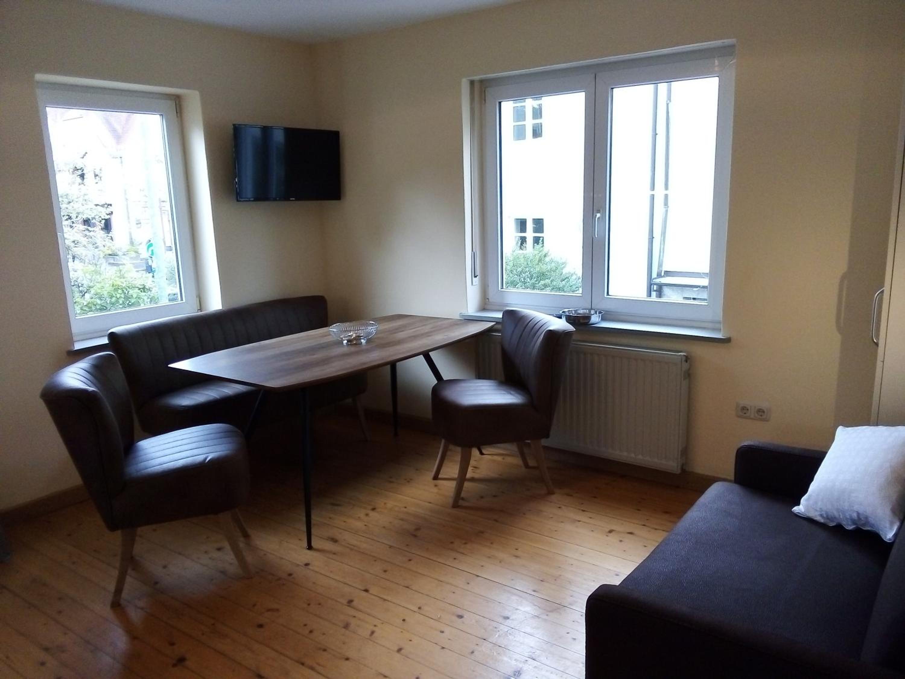 Two-Bedroom Apartment - Photo 2