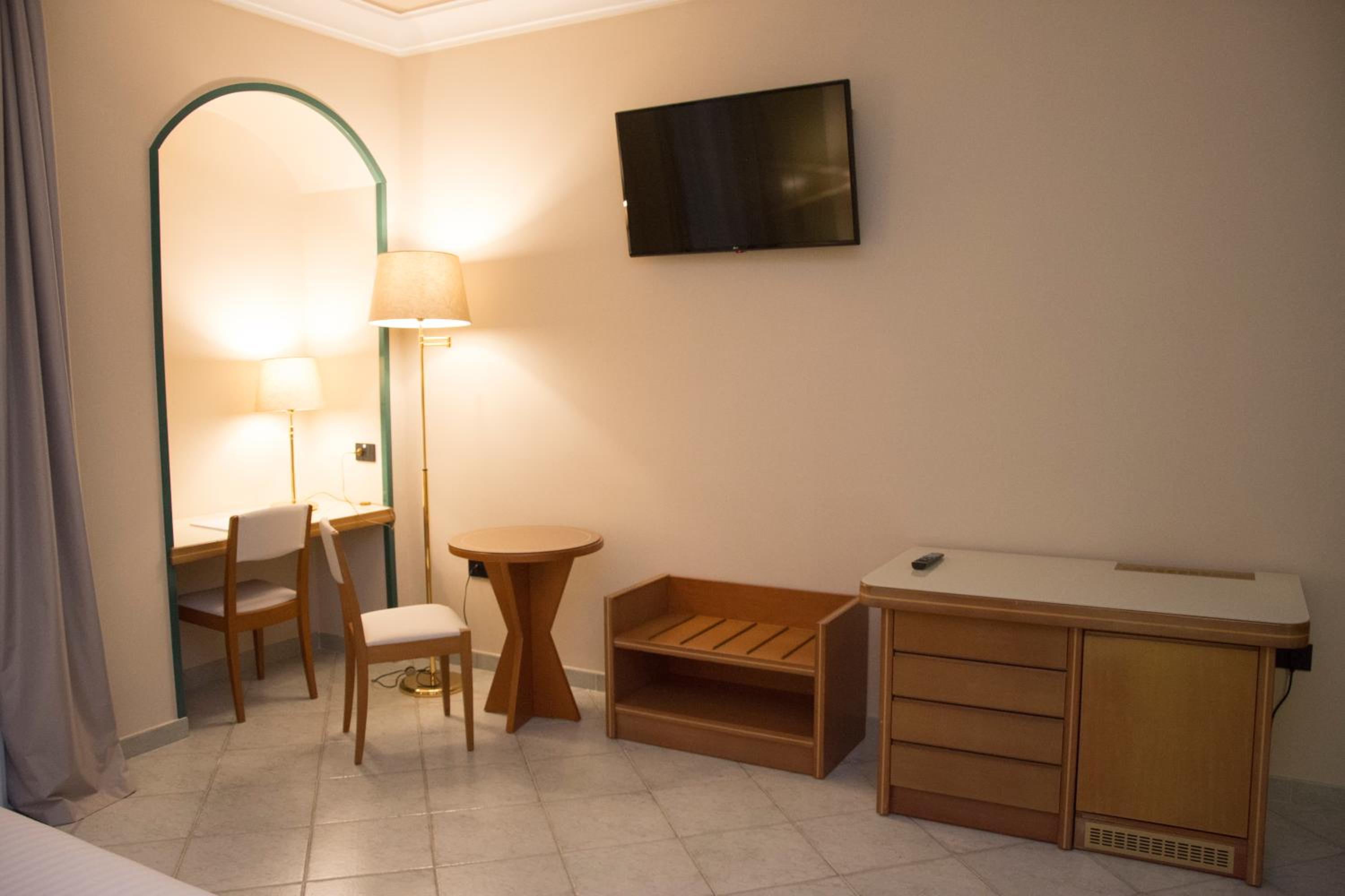 Single Room photo 3