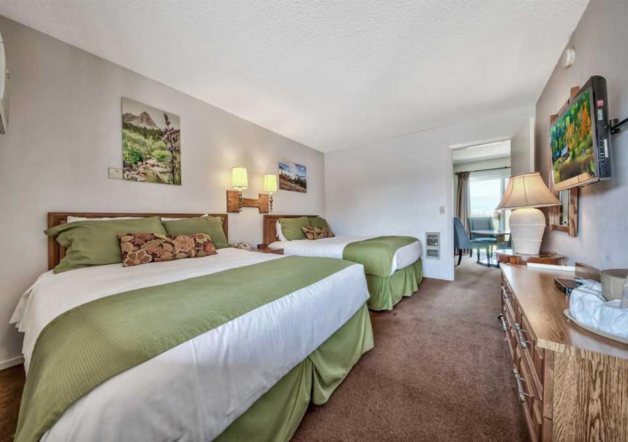 Double Room with Sofa Bed photo 1
