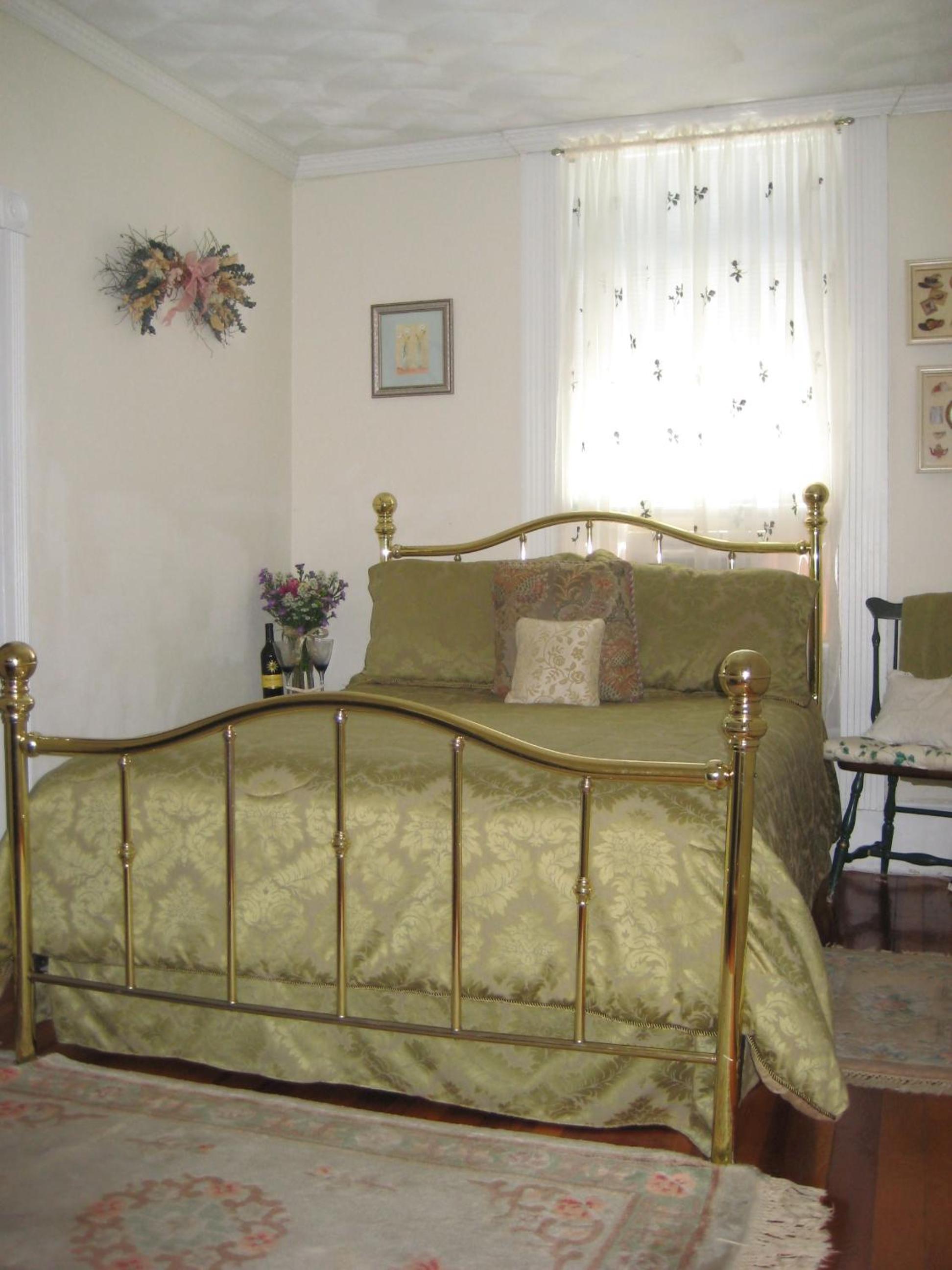 Queen Room with Spa Bath photo 2