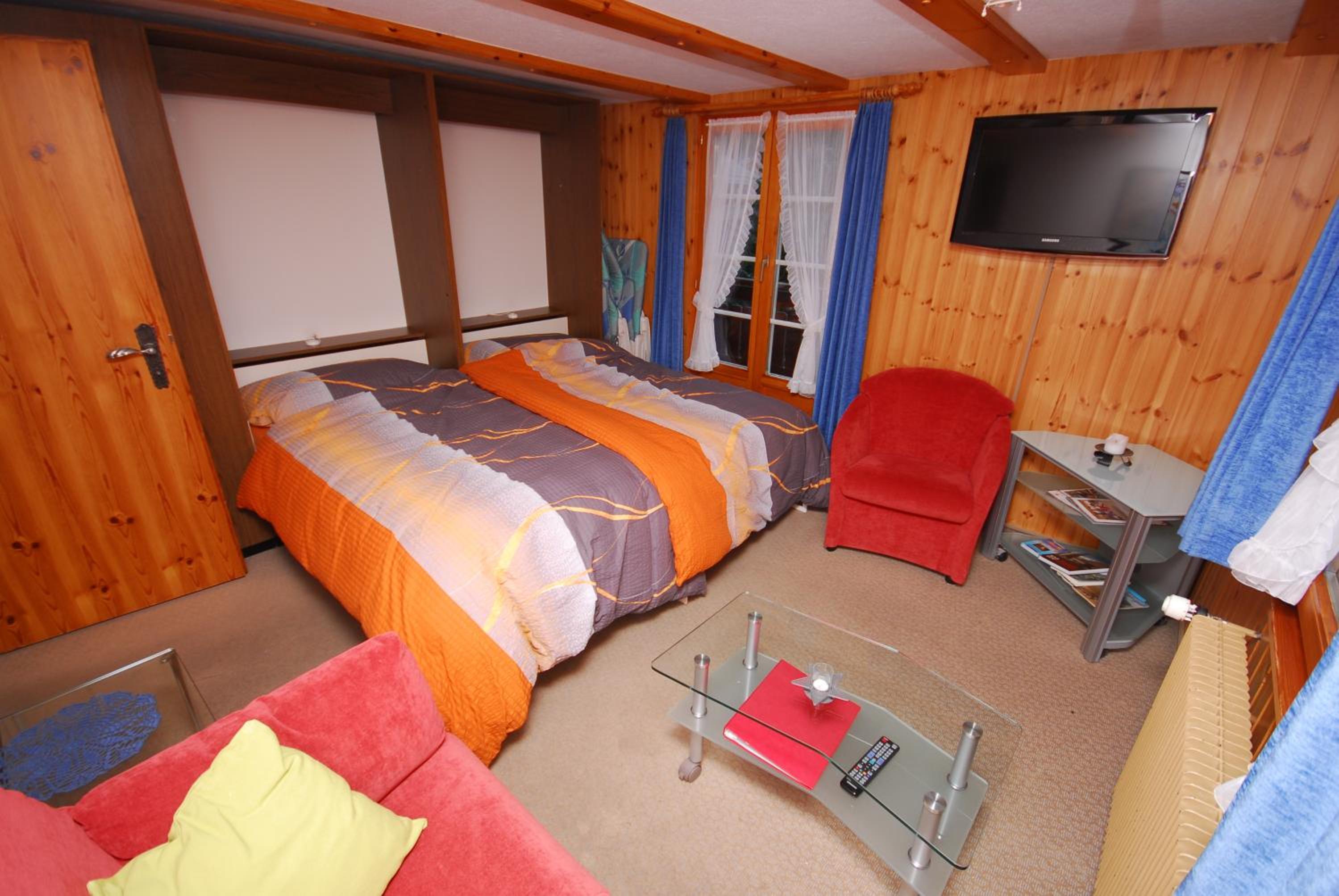 One-Bedroom Apartment with Balcony (4 Adults) photo 2