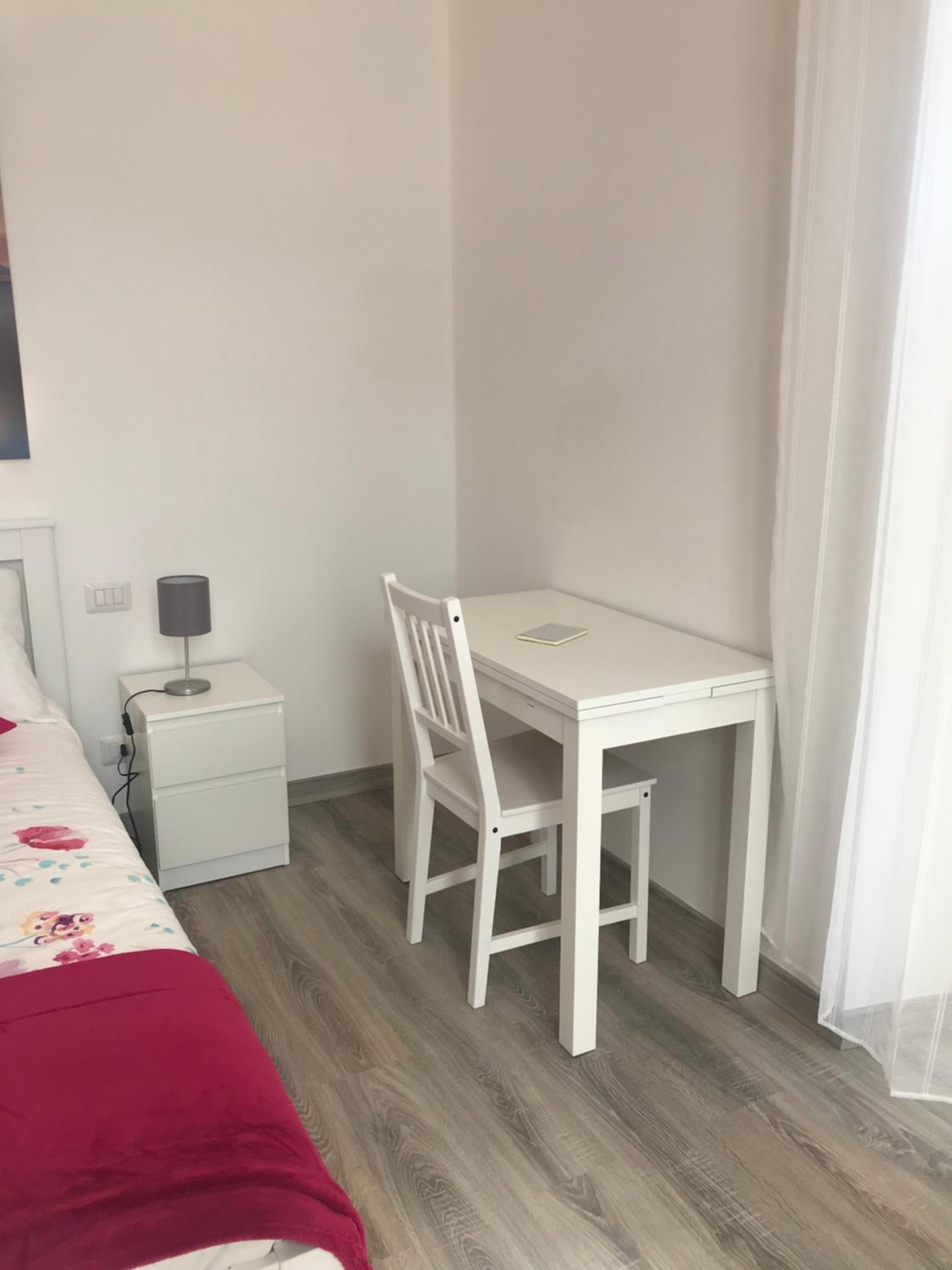 Apartment with Balcony - Photo 9