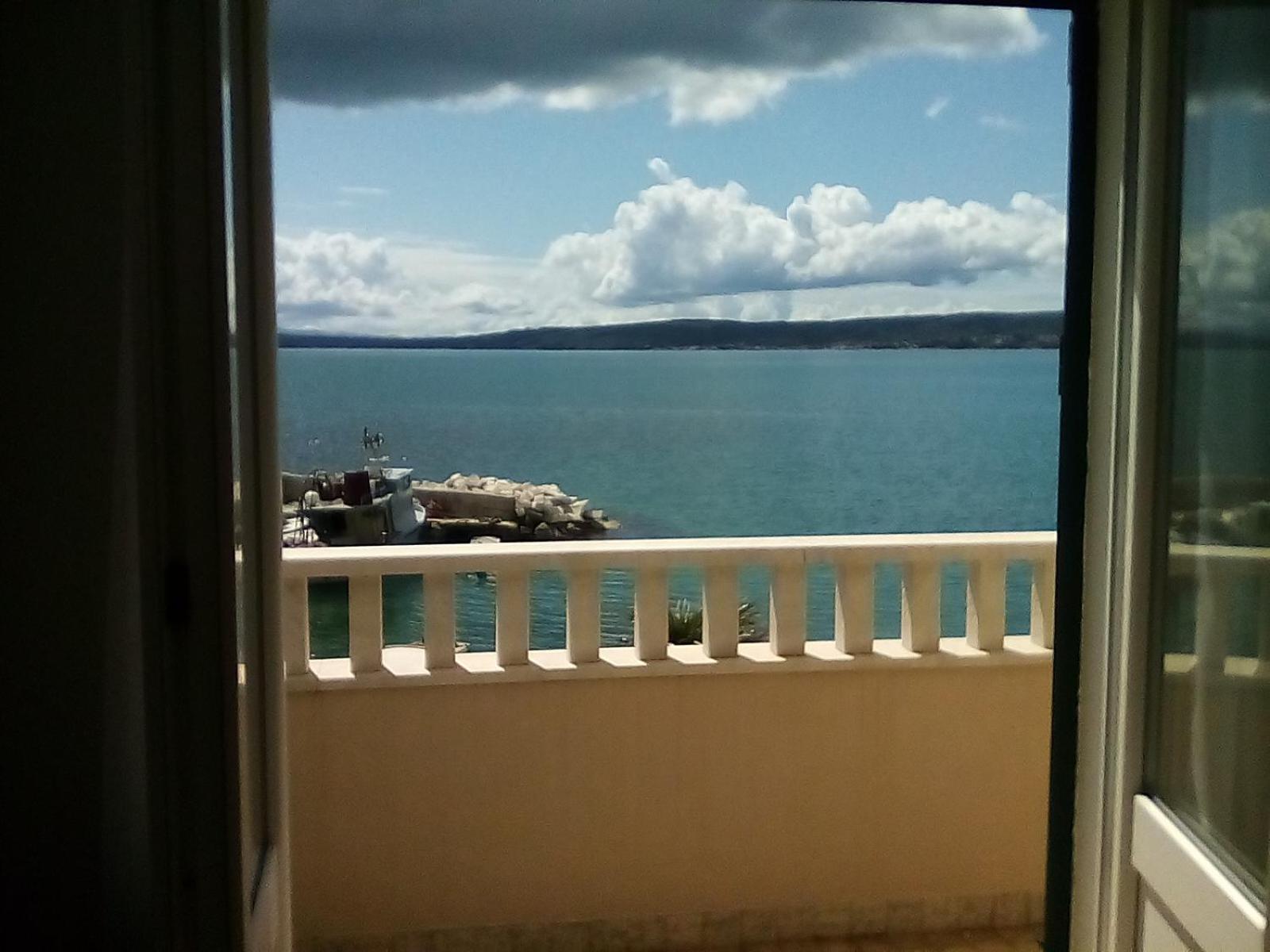 Studio with Balcony photo 2
