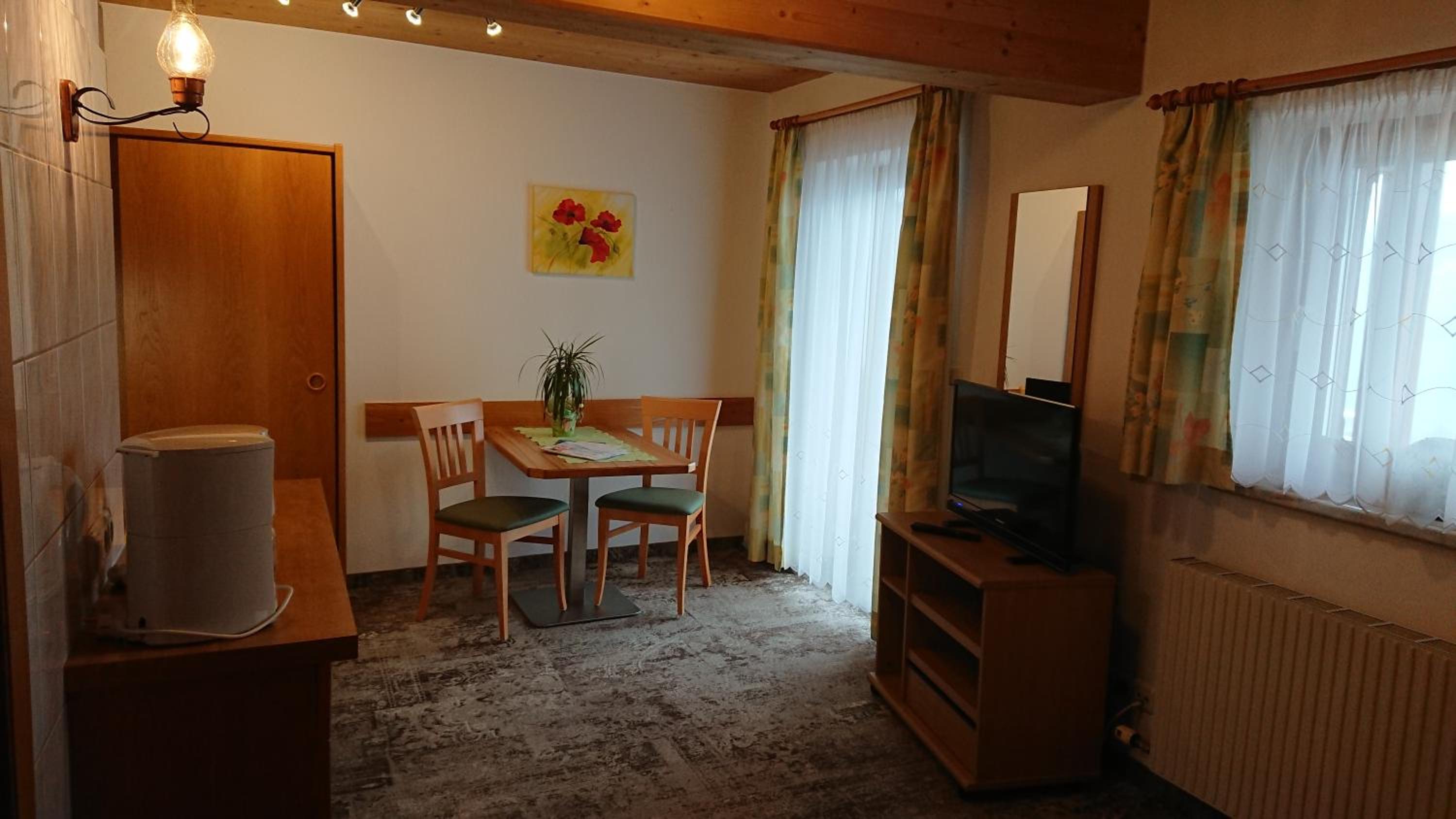 Studio with Balcony photo 2