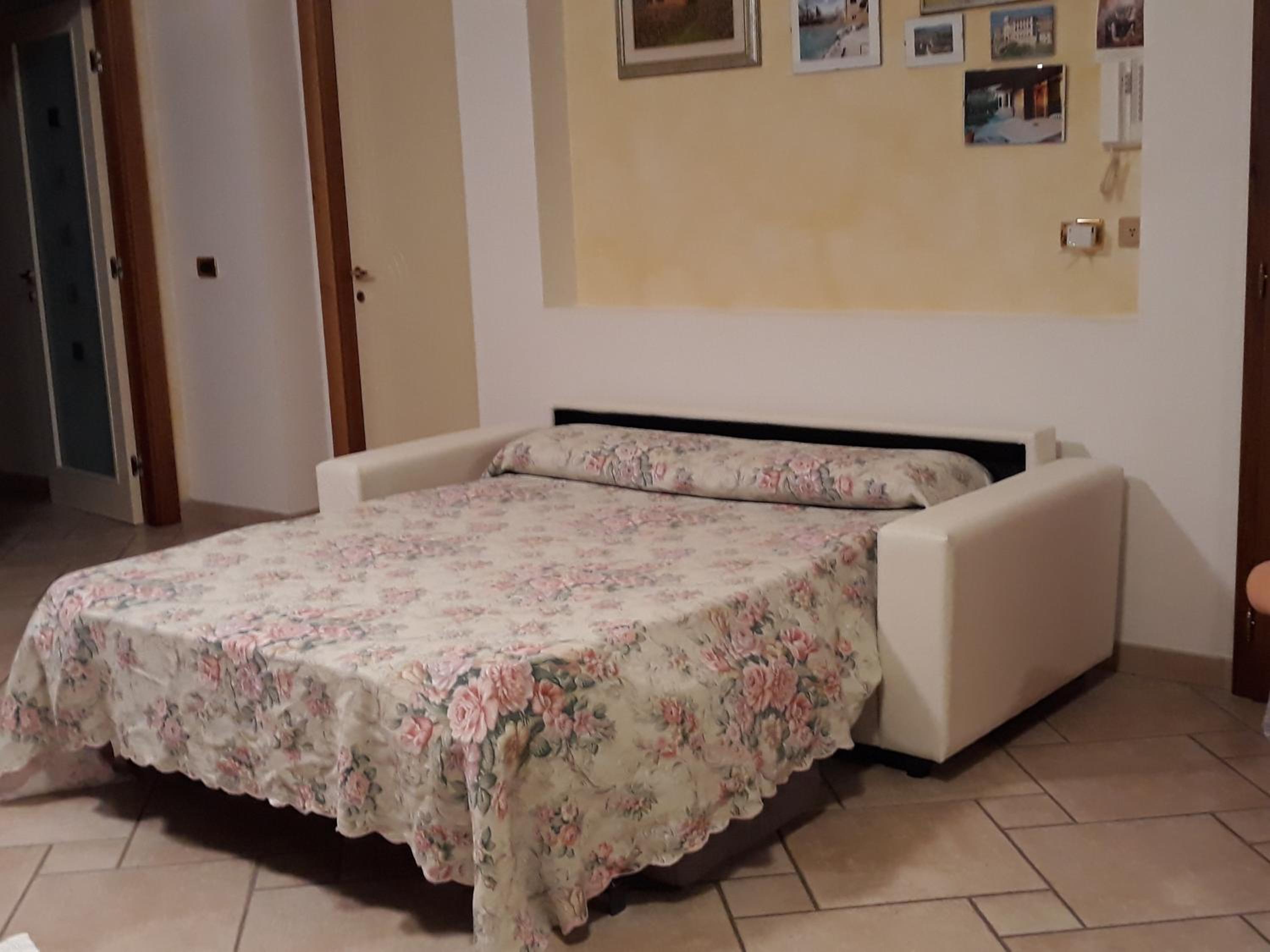 Apartment with Garden View