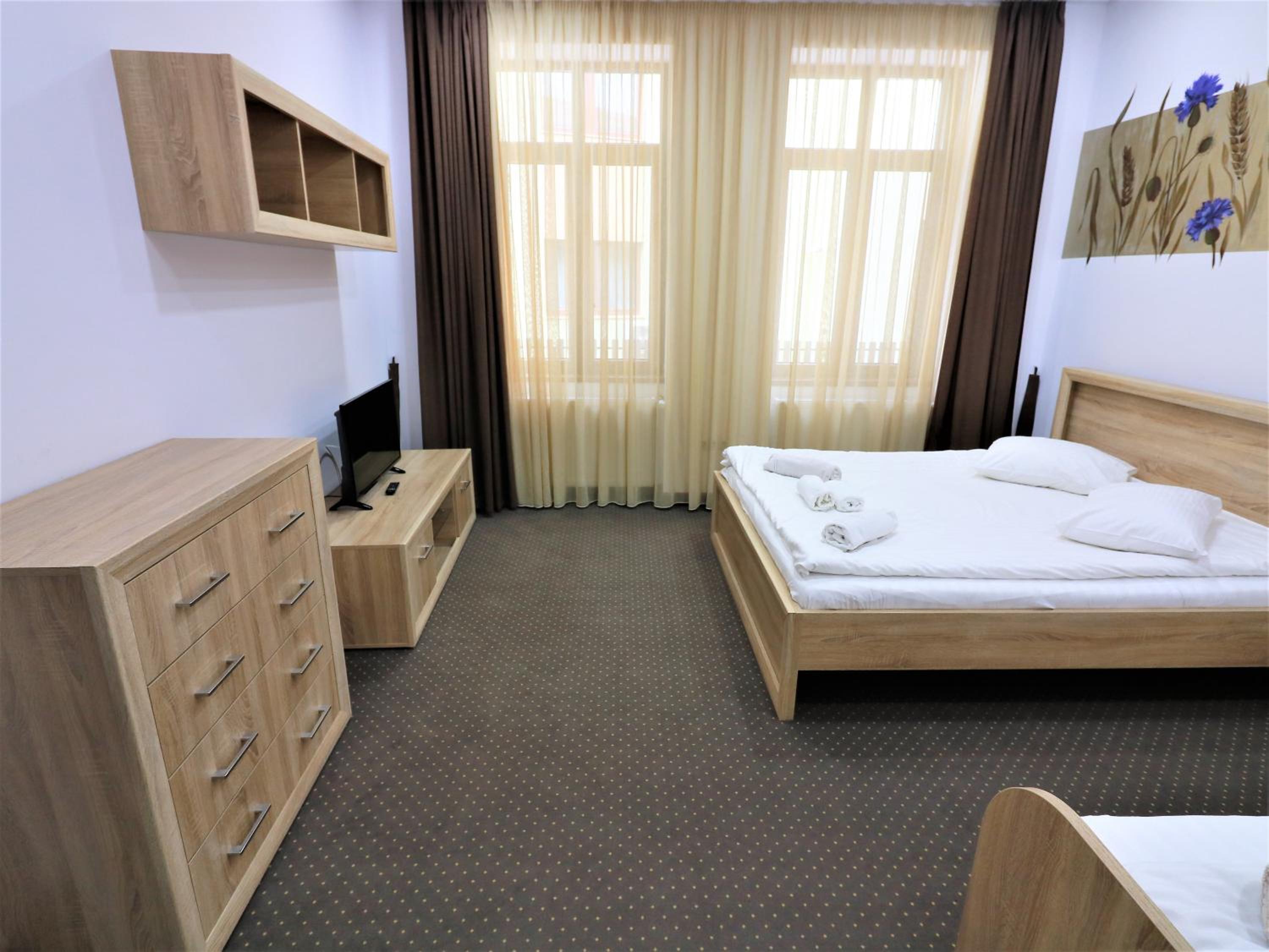 Apartment - Ground Floor - Photo 4