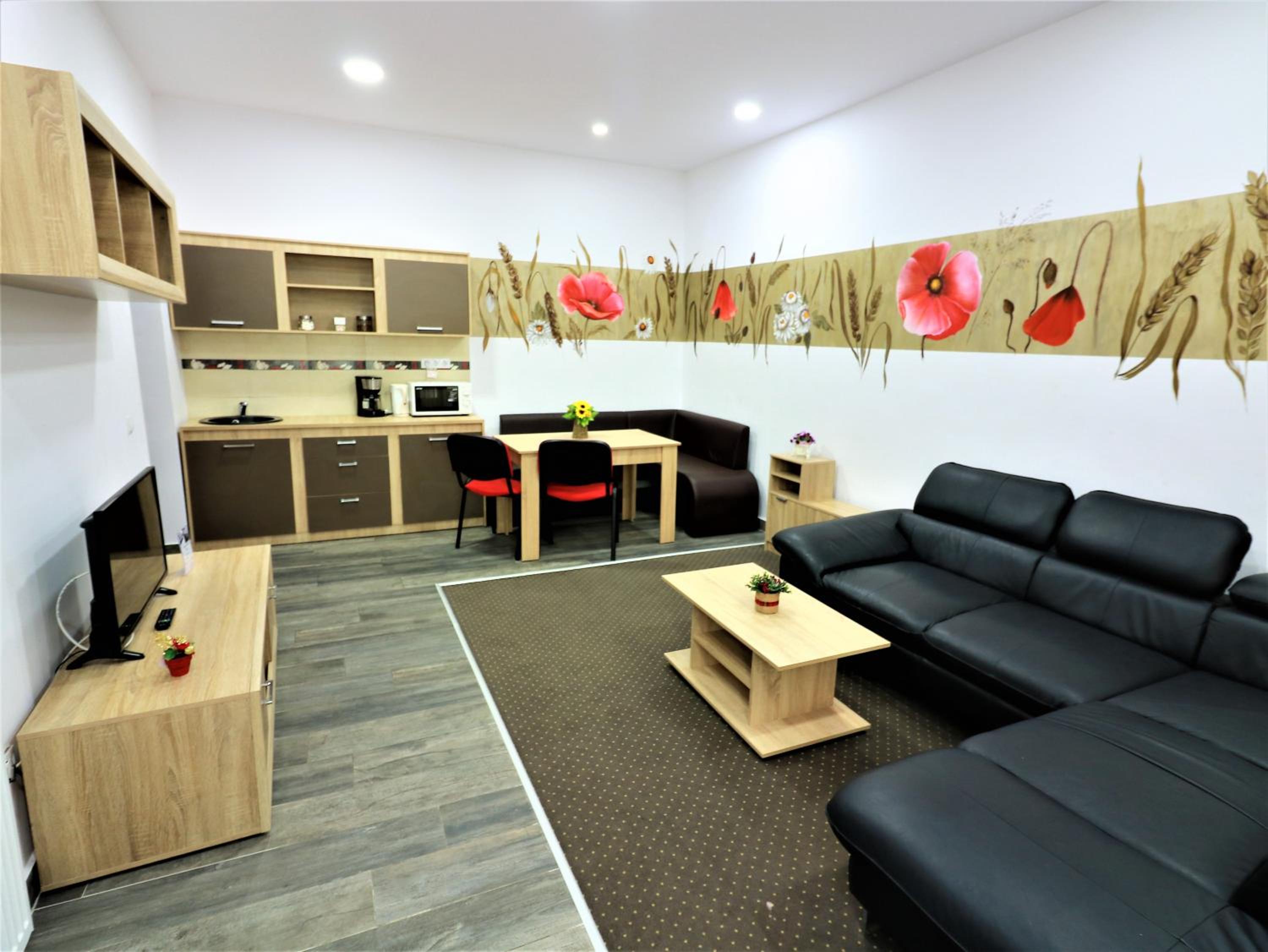 Apartment - Ground Floor - Photo 12