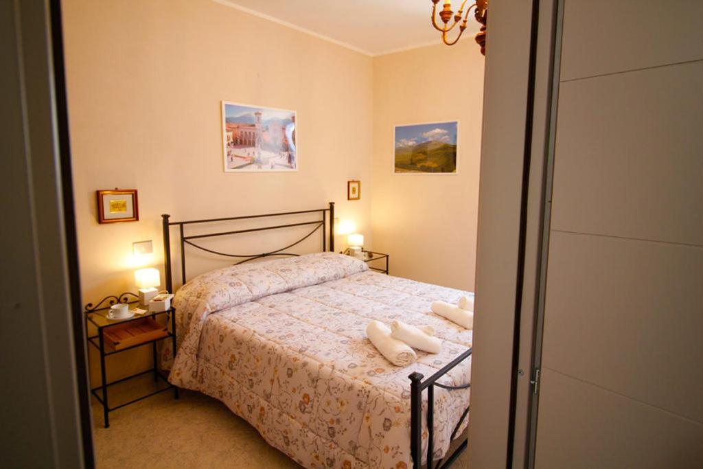Double Room with Private Bathroom photo 1