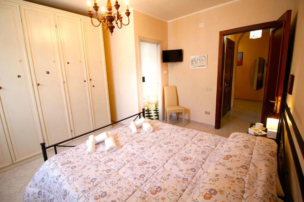 Double Room with Private Bathroom photo 2