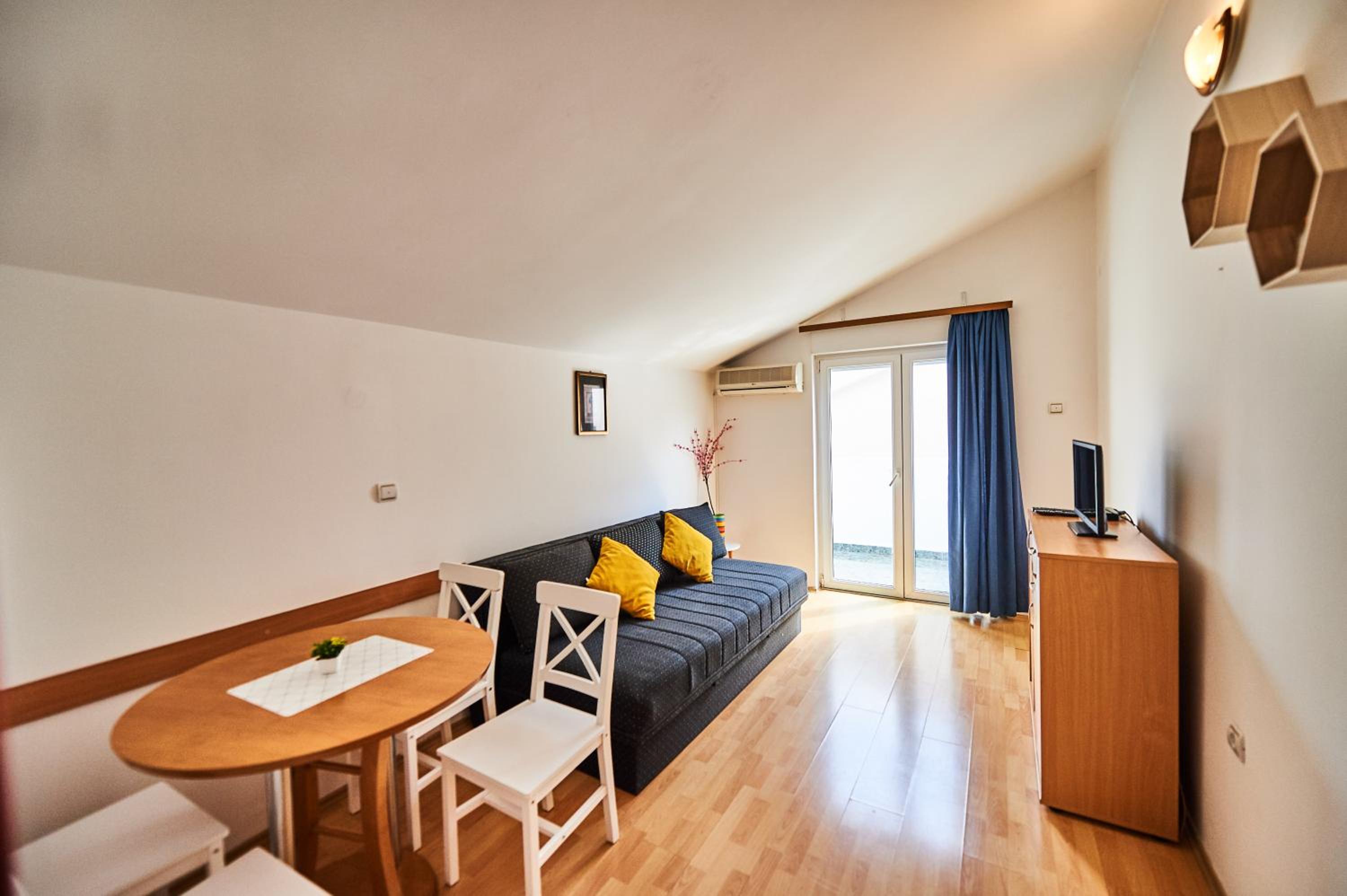 One-Bedroom Apartment with Terrace