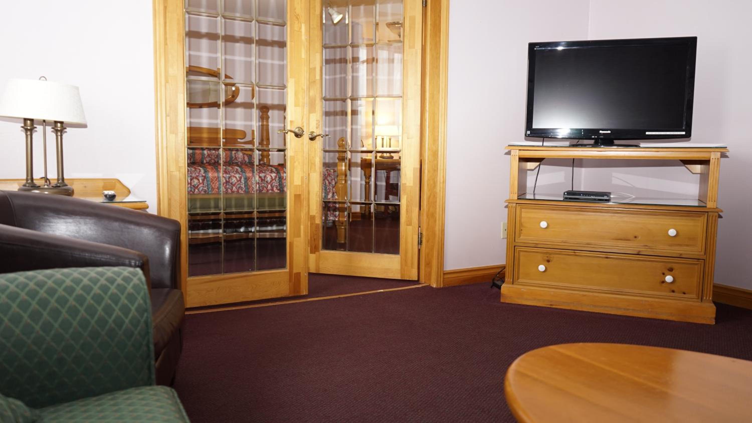 Deluxe King Suite