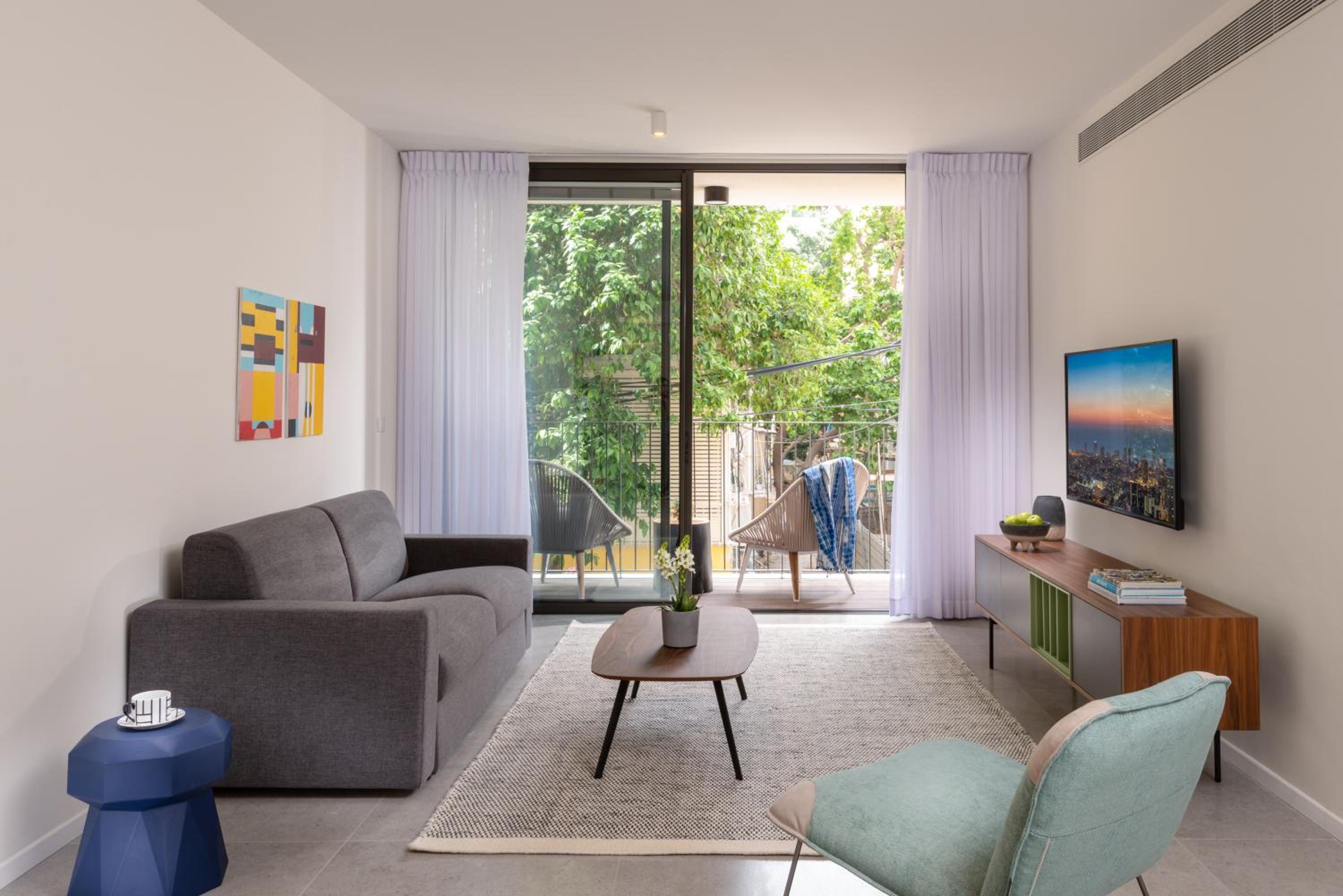 Two-Bedroom Apartment with Balcony photo 1