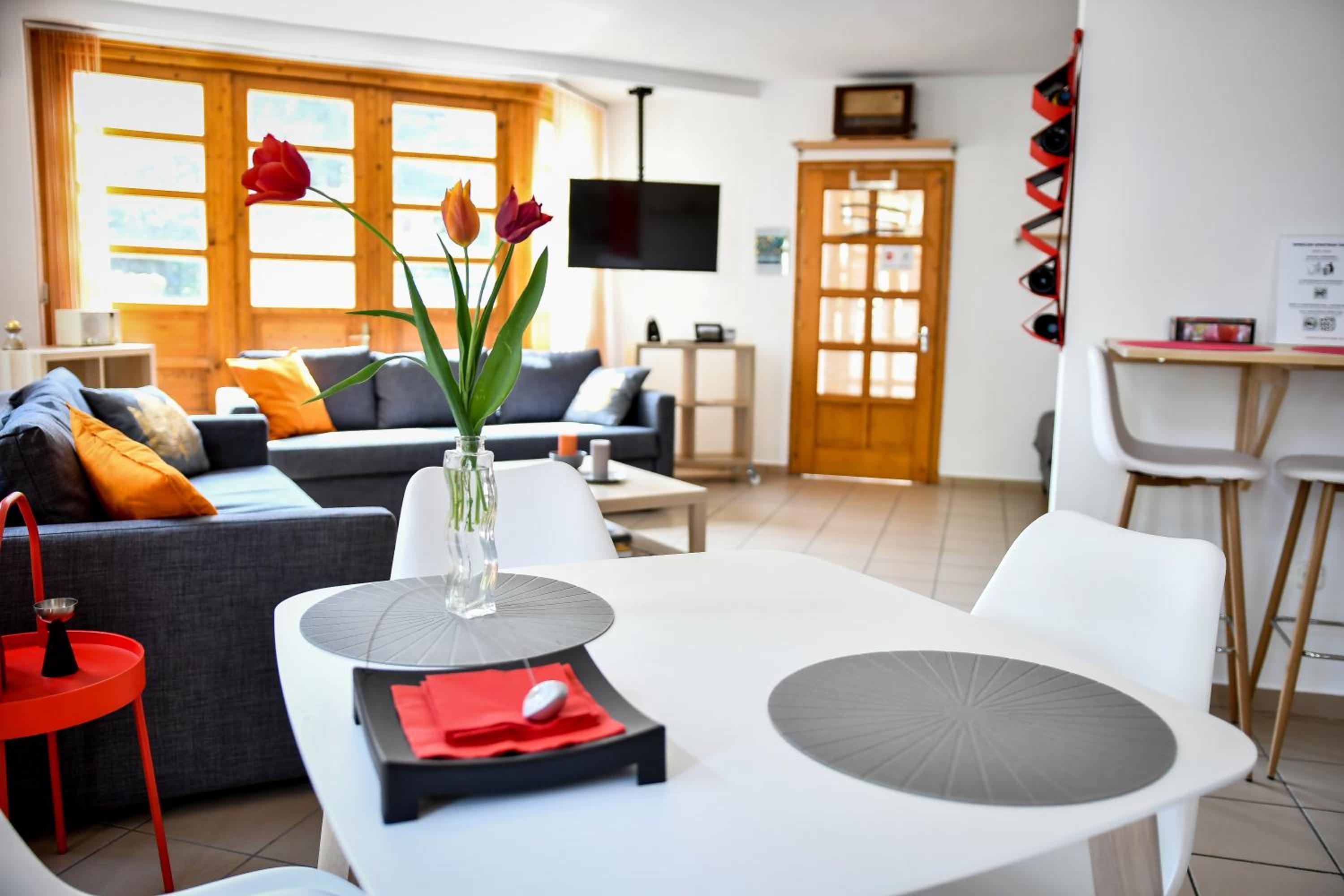 One-Bedroom Apartment - Photo 47