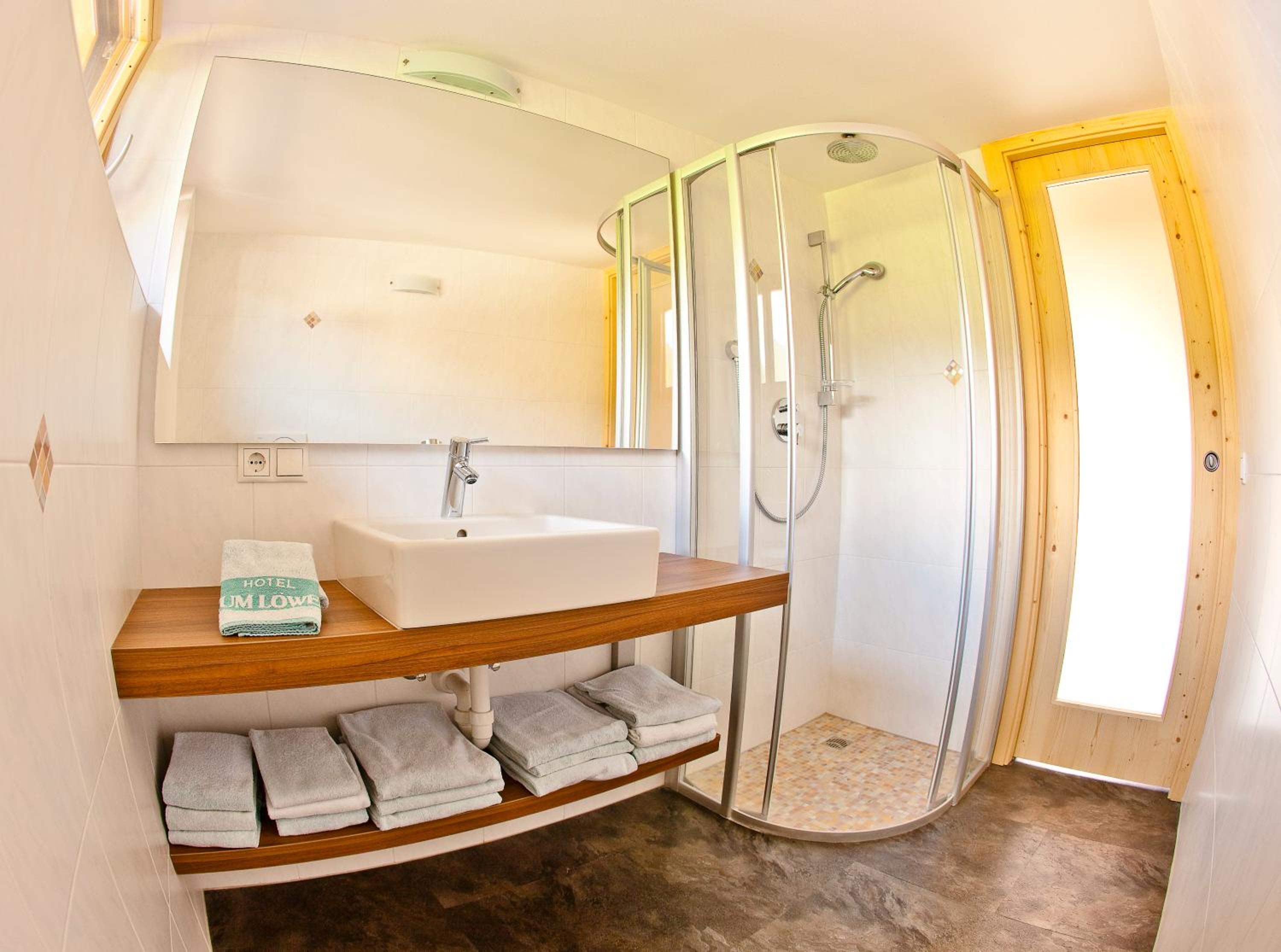 Studio (4 Adults) photo 2