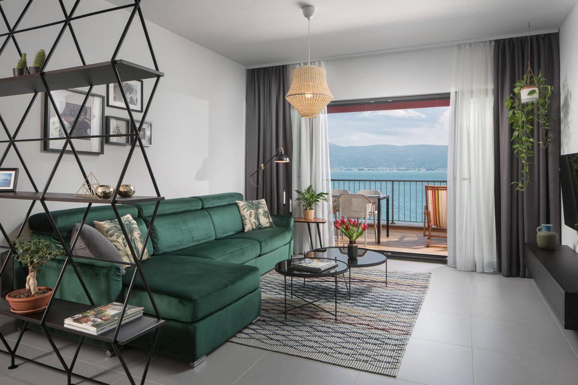 Apartment With Sea View
