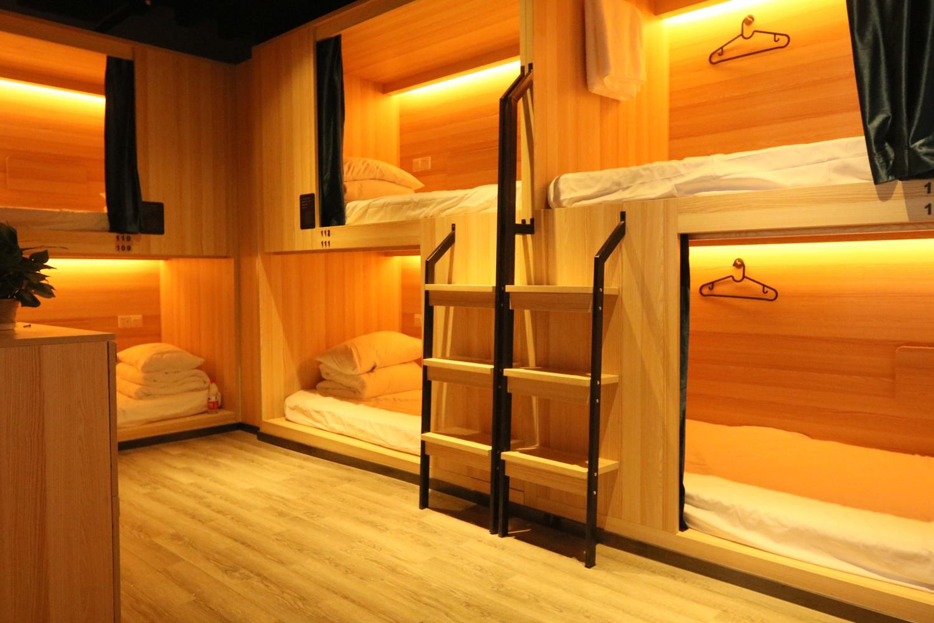 Bed In 6-Bed Male Dormitory Room photo 1