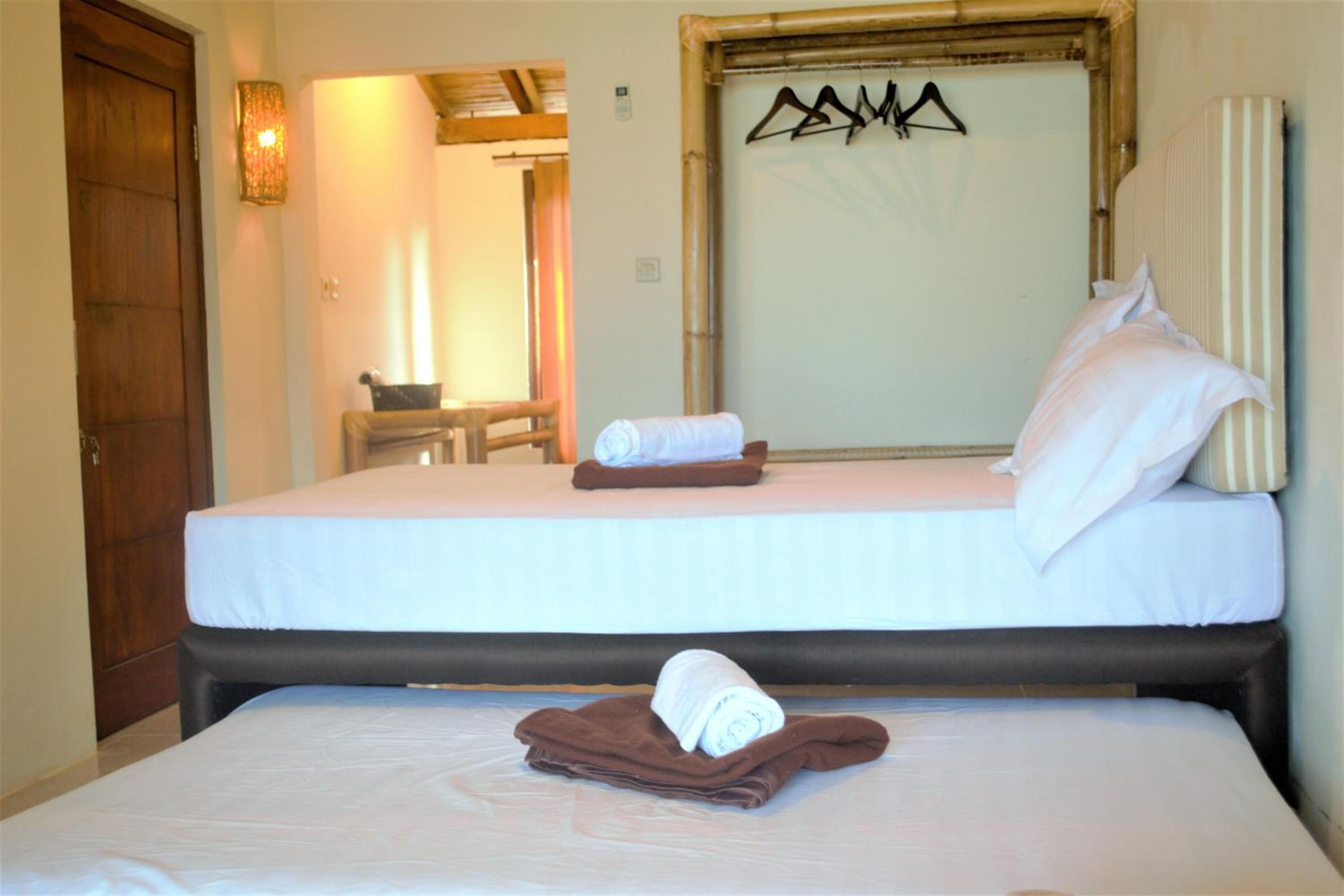 Superior Twin Room with Sea View - Photo 1
