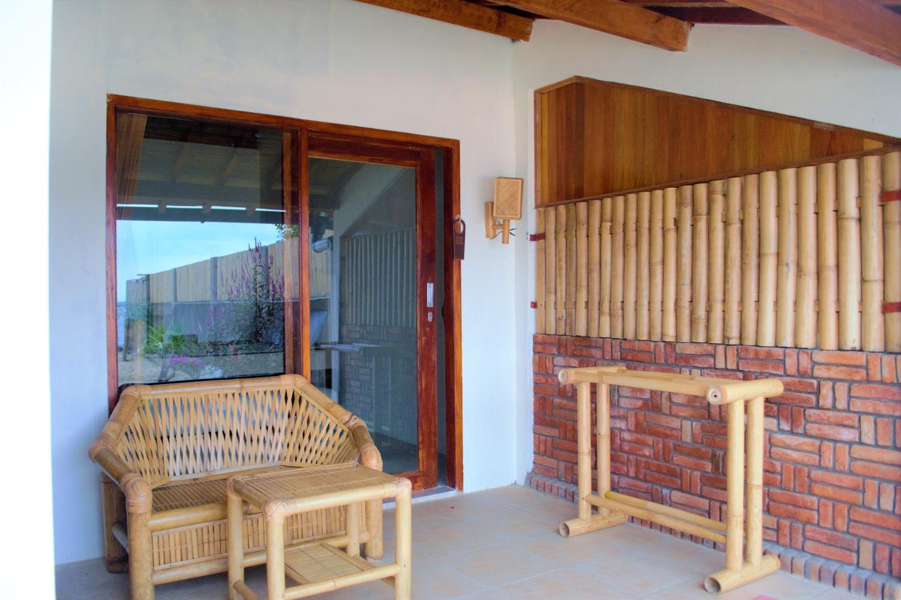 Superior Twin Room with Sea View - Photo 2