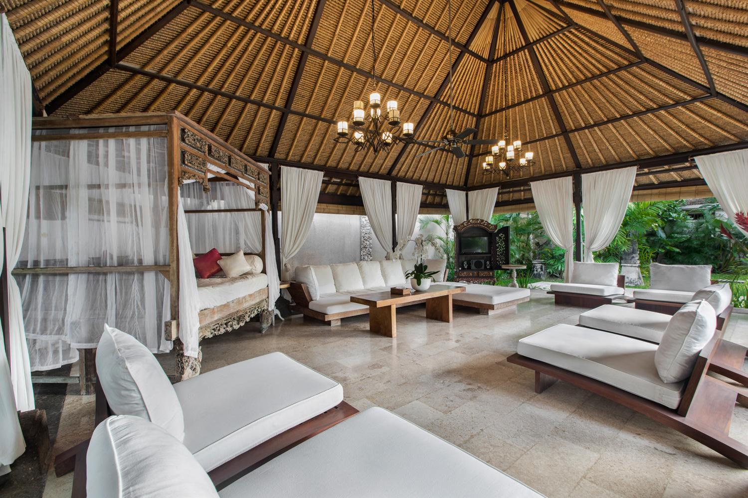 Superior Double or Twin Room with Pool View