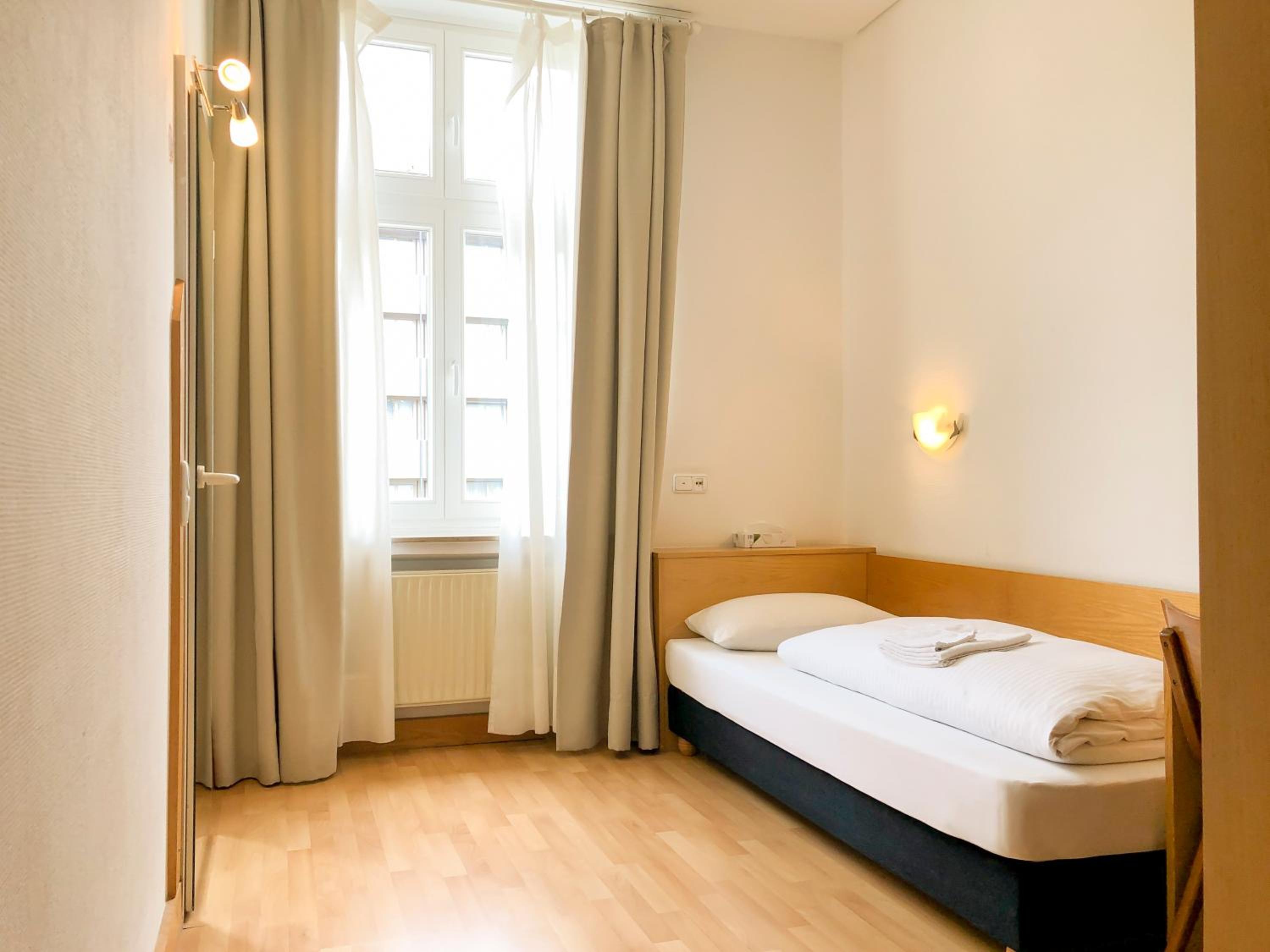 Single Room including Parking