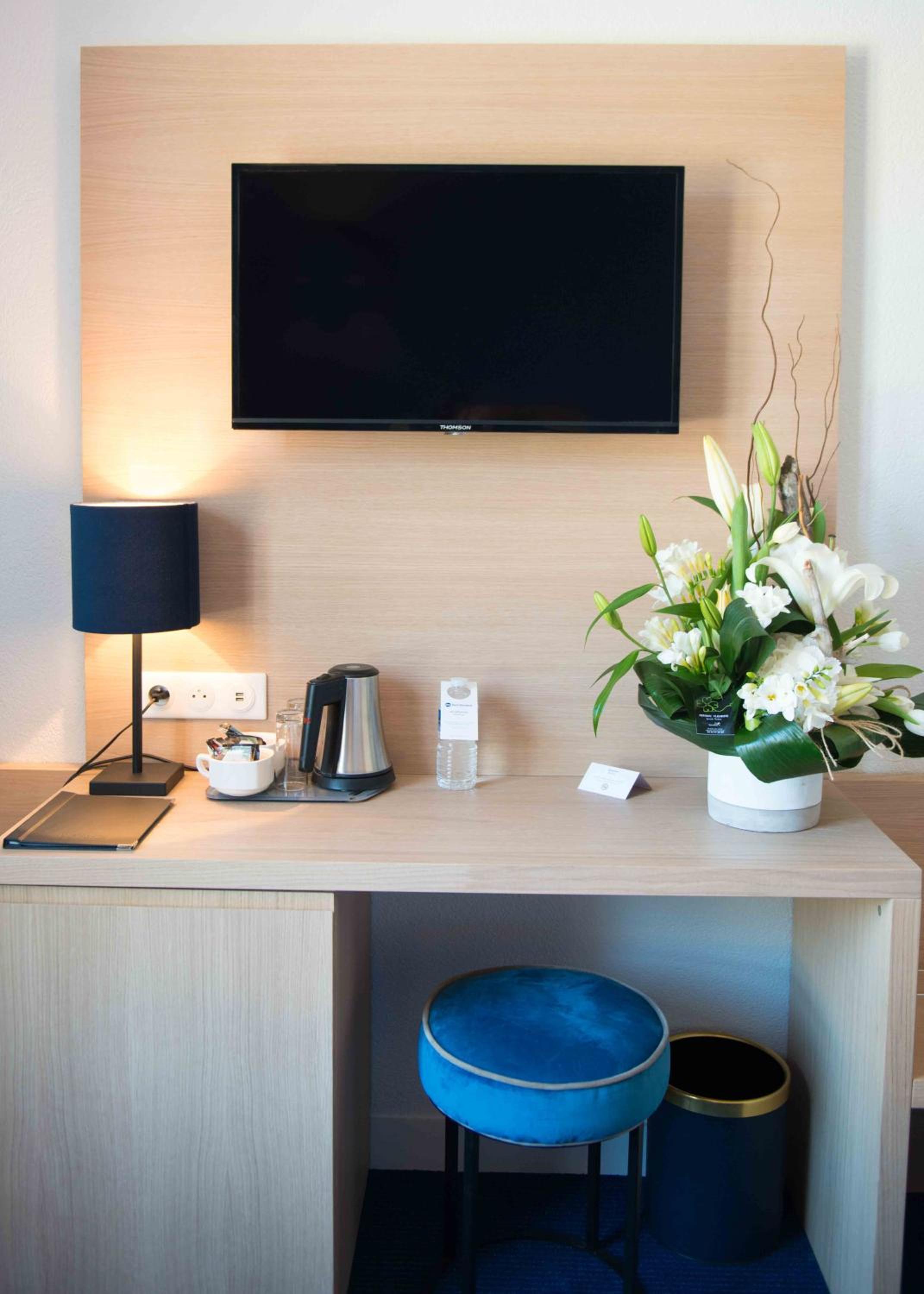 Standard Twin Room - Photo 4