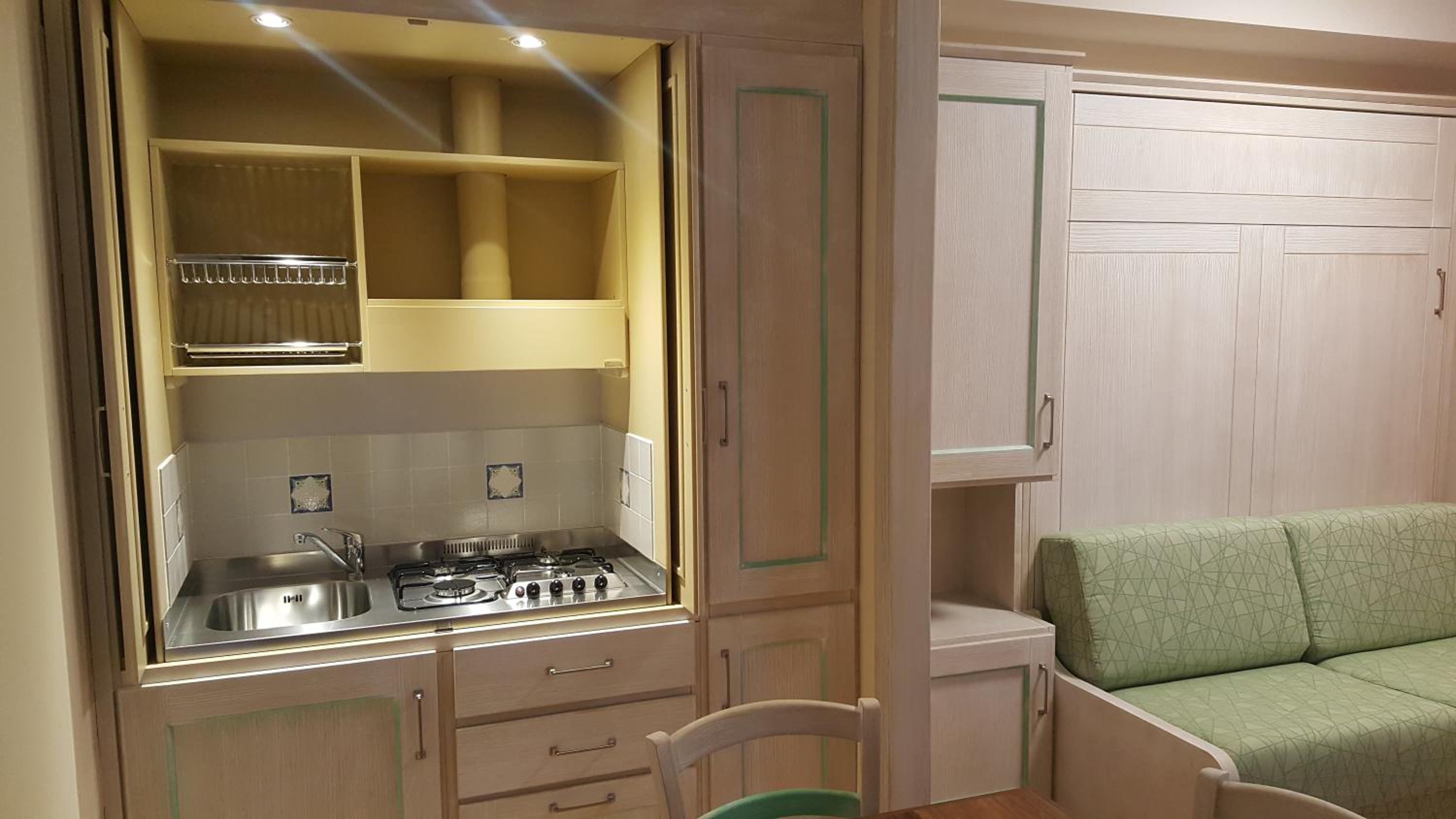 One-Bedroom Apartment - Photo 7