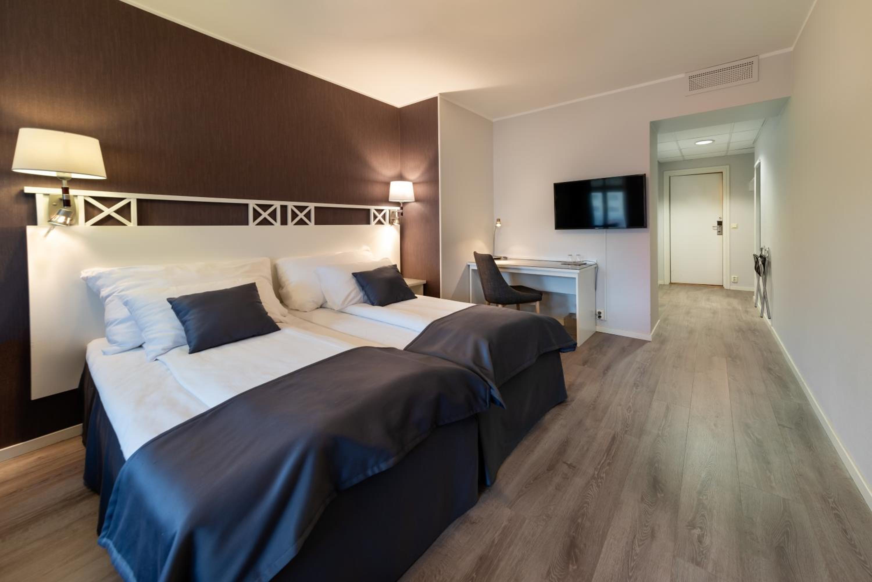 Double Room - Photo 9