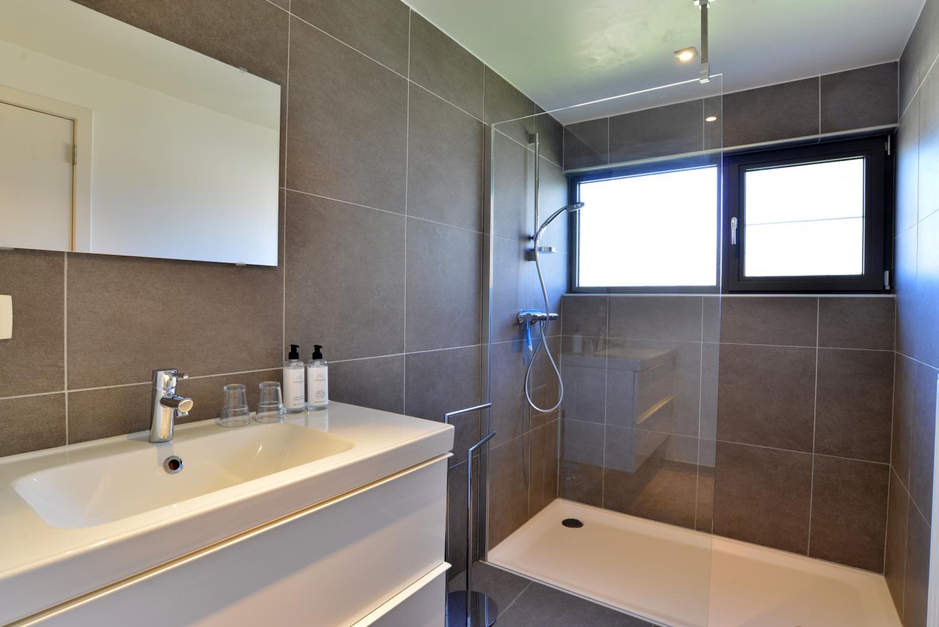 Suite with Terrace - Photo 3