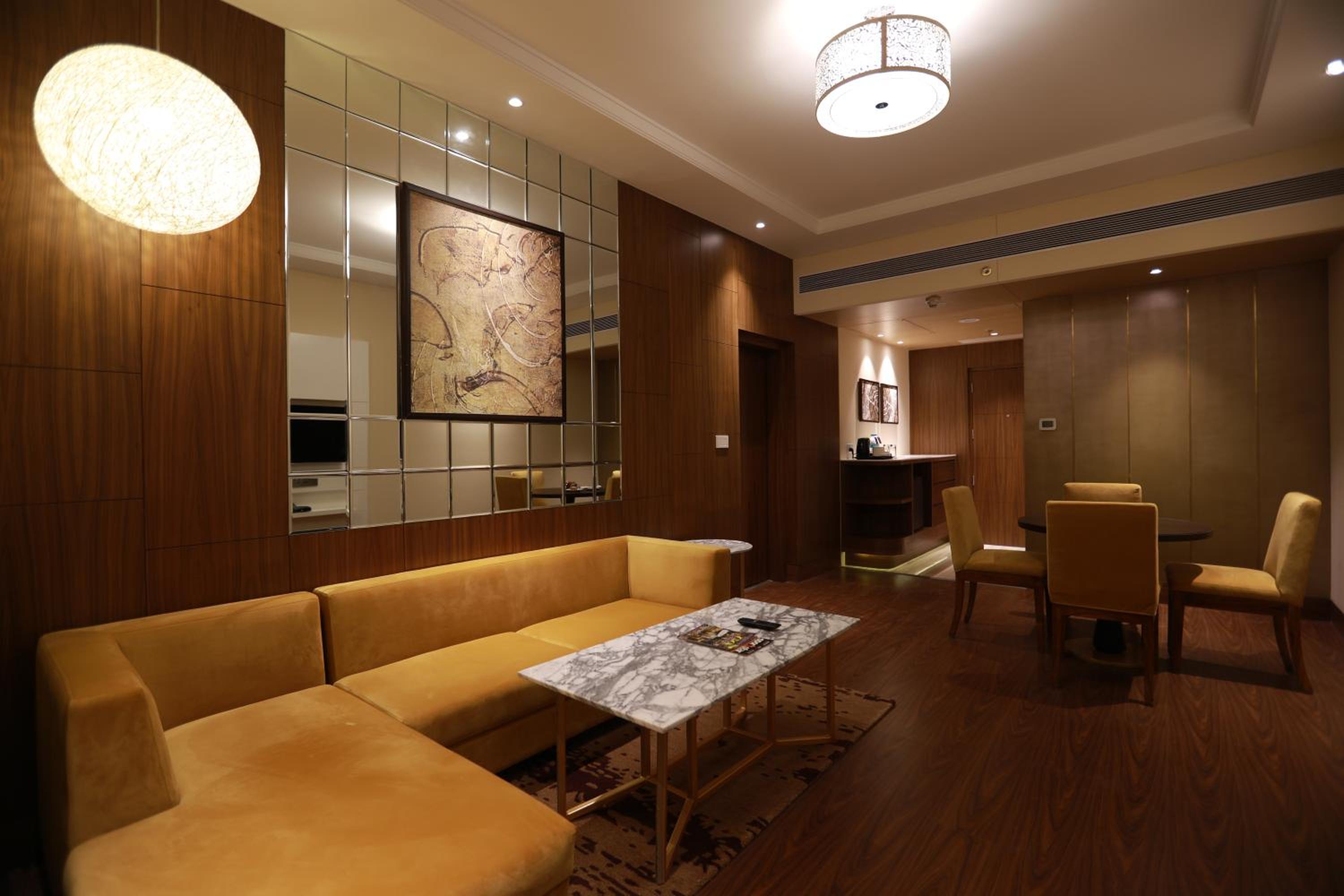 One-Bedroom Suite with INR 1000 beverage credit (min. spend ₹3,500), 20% off on F&B , 2 beers per stay and access to Business Lounge